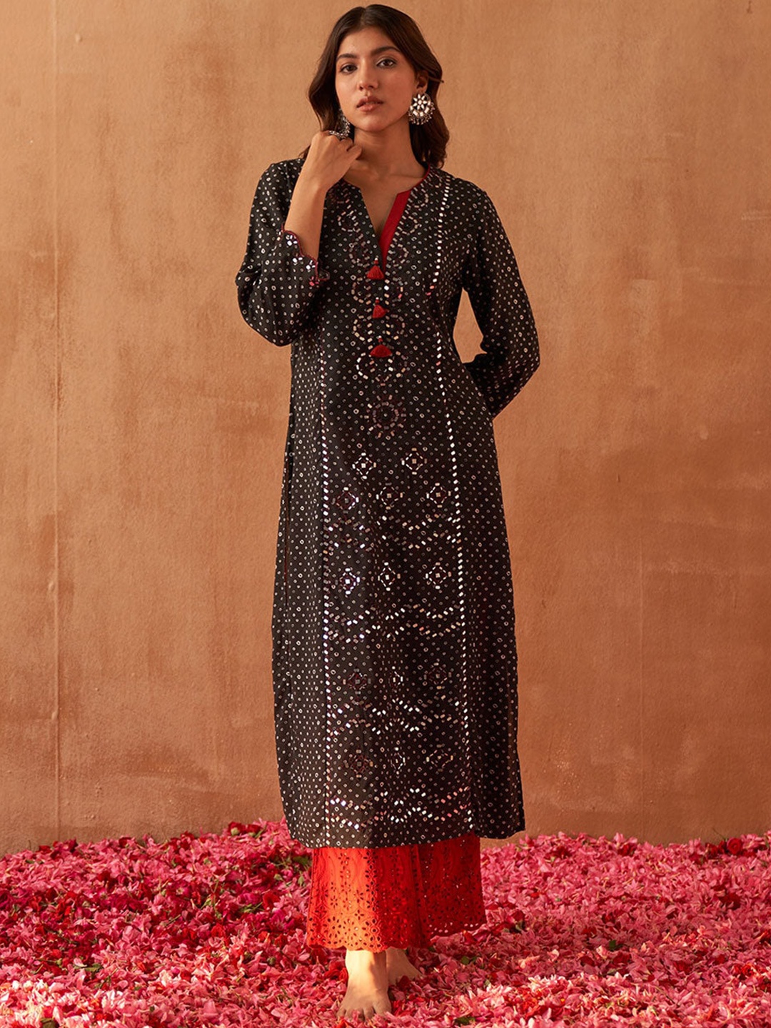 Lakshita Plus Size Bandhani Printed Kurta, Black