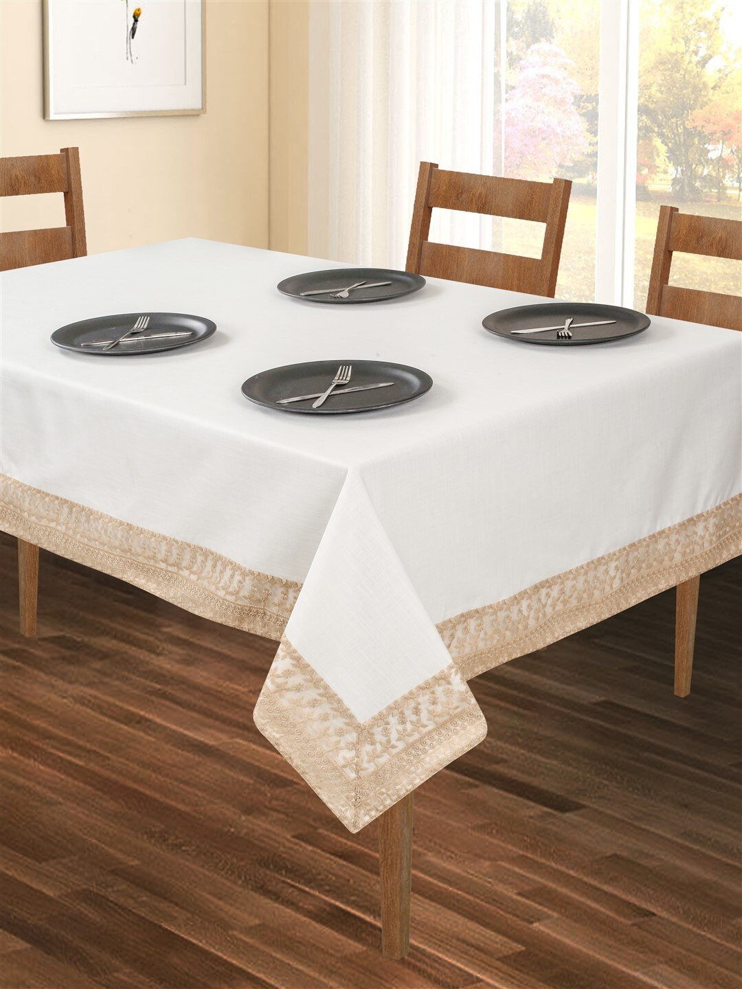 SHADES of LIFE Beige-Coloured & White Embroidered Border Pure Cotton 6-Seater Table Cover
SHADES of LIFE Beige-Coloured & White Embroidered Border Pure Cotton 6-Seater Table Cover