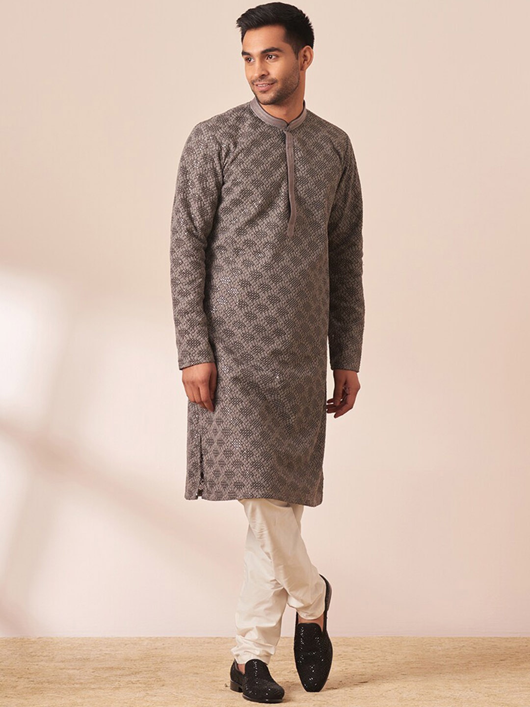 Manyavar Men Ethnic Motifs Embroidered Mandarin Collar Sequined Kurta with Churidar, Grey
Manyavar Men Ethnic Motifs Embroidered Mandarin Collar Sequined Kurta with Churidar, Grey