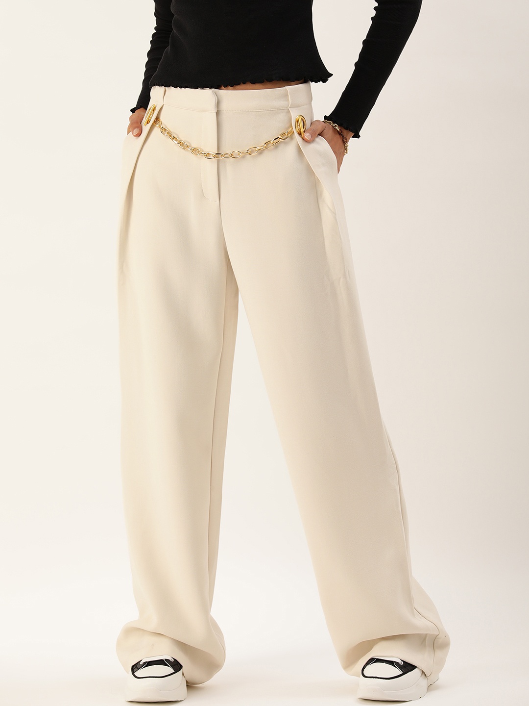 FOREVER 21 Women Mid-Rise Pleated Trousers With Attached Chain On Front Waist, Cream
FOREVER 21 Women Mid-Rise Pleated Trousers With Attached Chain On Front Waist, Cream