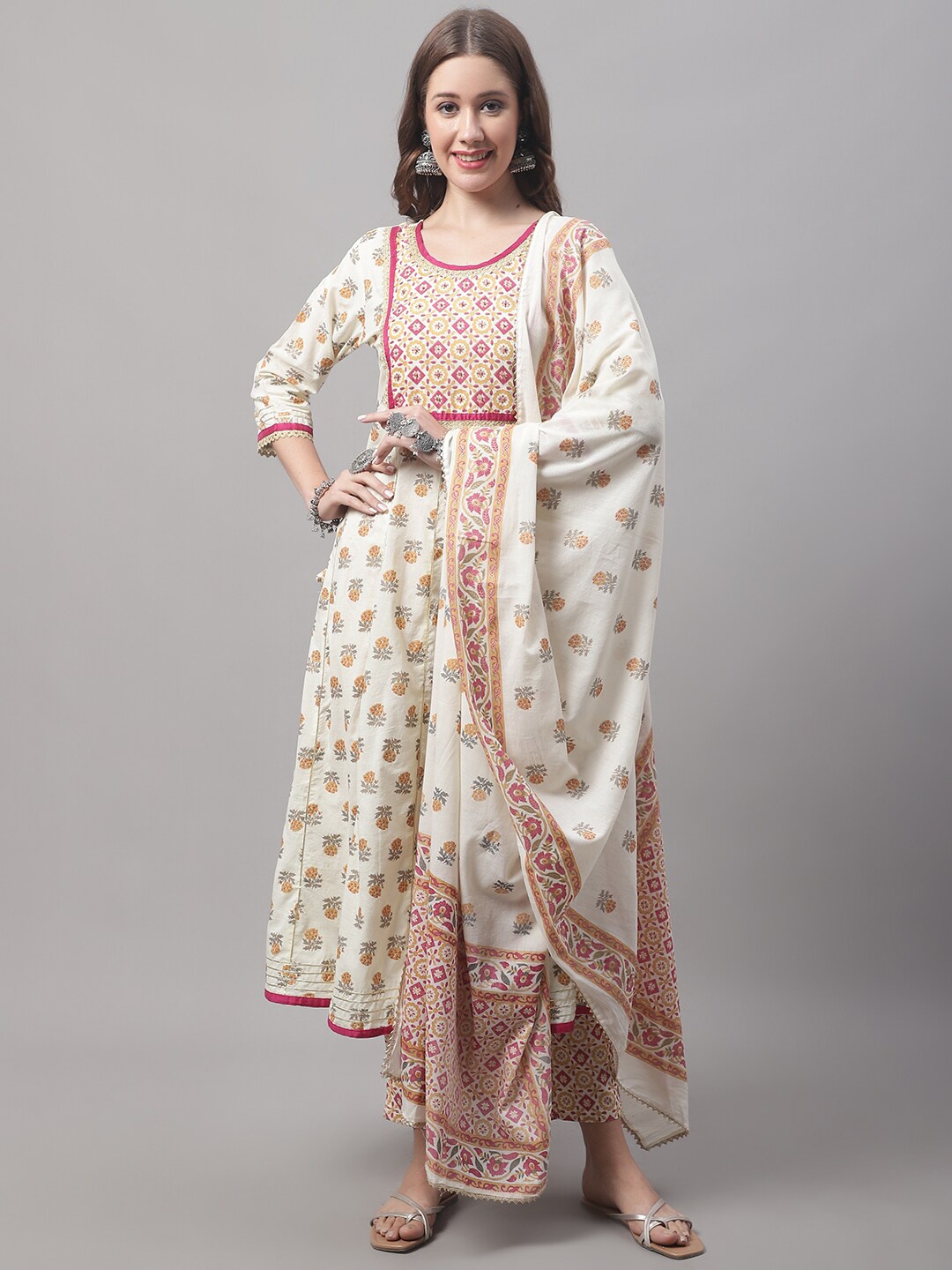 VredeVogel Women Floral Printed Gotta Patti Pure Cotton Kurta with Trousers & Dupatta, Cream
VredeVogel Women Floral Printed Gotta Patti Pure Cotton Kurta with Trousers & Dupatta, Cream