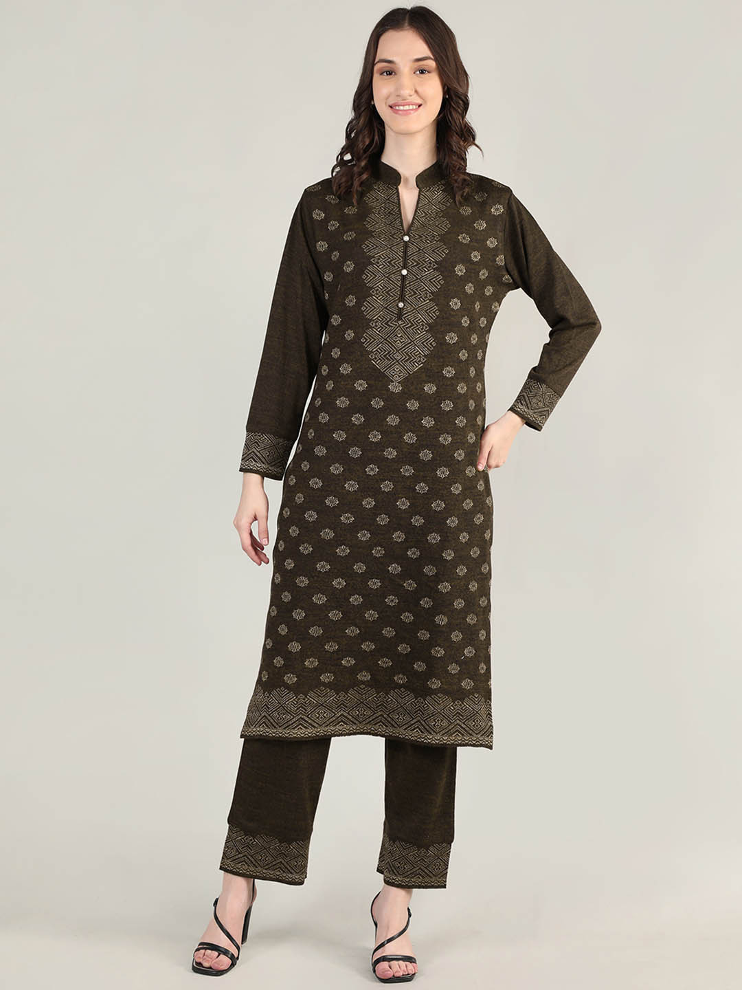MIKHAD Band Collar Ethnic Motifs Thread Work Jacquard Straight Woollen Kurta, Coffee brown
MIKHAD Band Collar Ethnic Motifs Thread Work Jacquard Straight Woollen Kurta, Coffee brown
