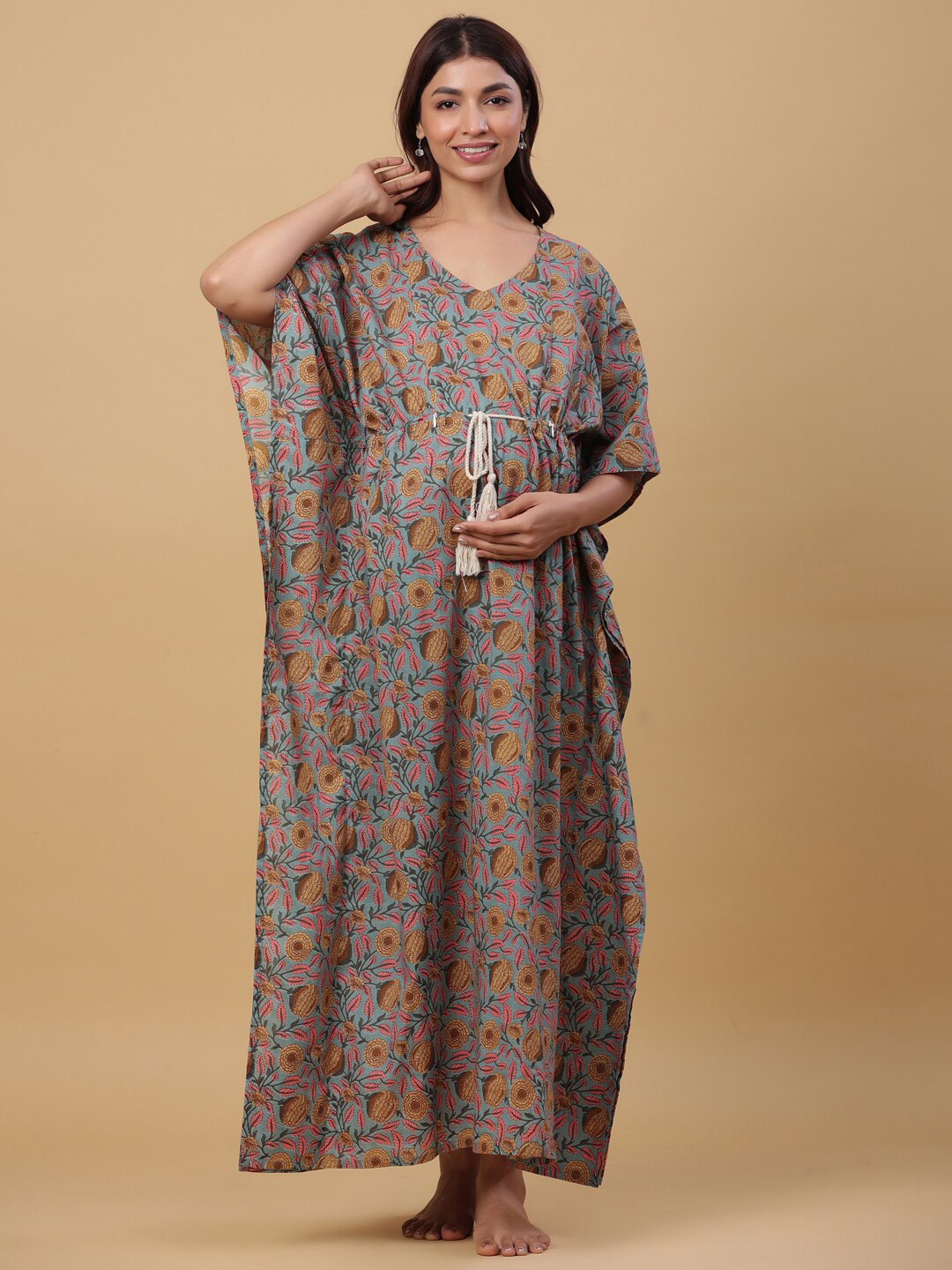 Ikk Kudi by Seerat Floral Printed Maternity Pure Cotton Maxi Kaftan Nightdress, Grey
Ikk Kudi by Seerat Floral Printed Maternity Pure Cotton Maxi Kaftan Nightdress, Grey