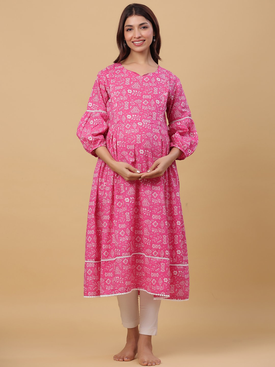 Ikk Kudi by Seerat Notch Neck Floral Printed Puff Sleeves Maternity Pure Cotton Kurta, Pink
Ikk Kudi by Seerat Notch Neck Floral Printed Puff Sleeves Maternity Pure Cotton Kurta, Pink