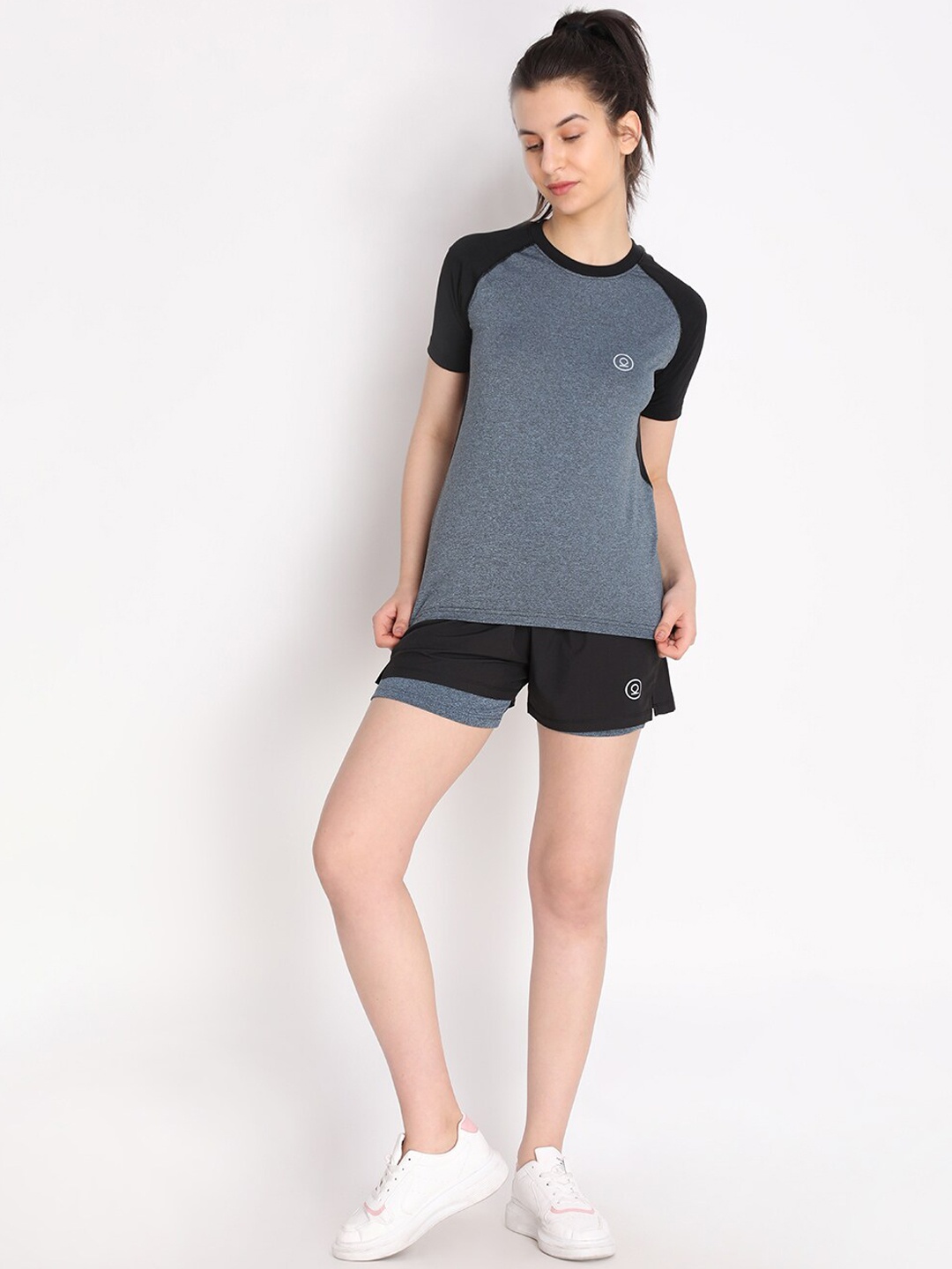 CHKOKKO Women Colourblocked T-shirt with Shorts, Blue