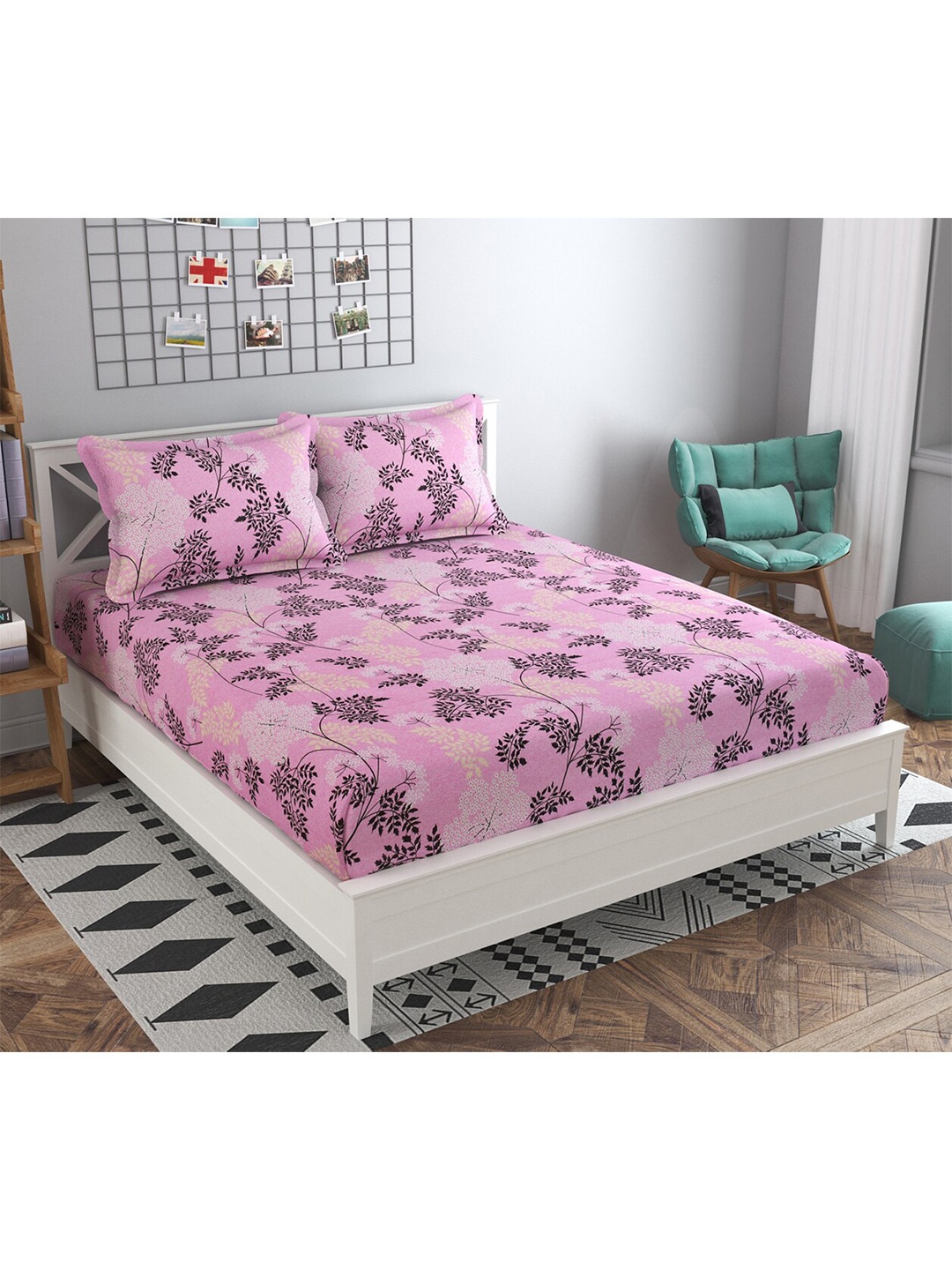 PRESTO Pink & Black Floral 160 TC Flat Pure Cotton Queen Bedsheet with 2 Pillow Covers
PRESTO Pink & Black Floral 160 TC Flat Pure Cotton Queen Bedsheet with 2 Pillow Covers
