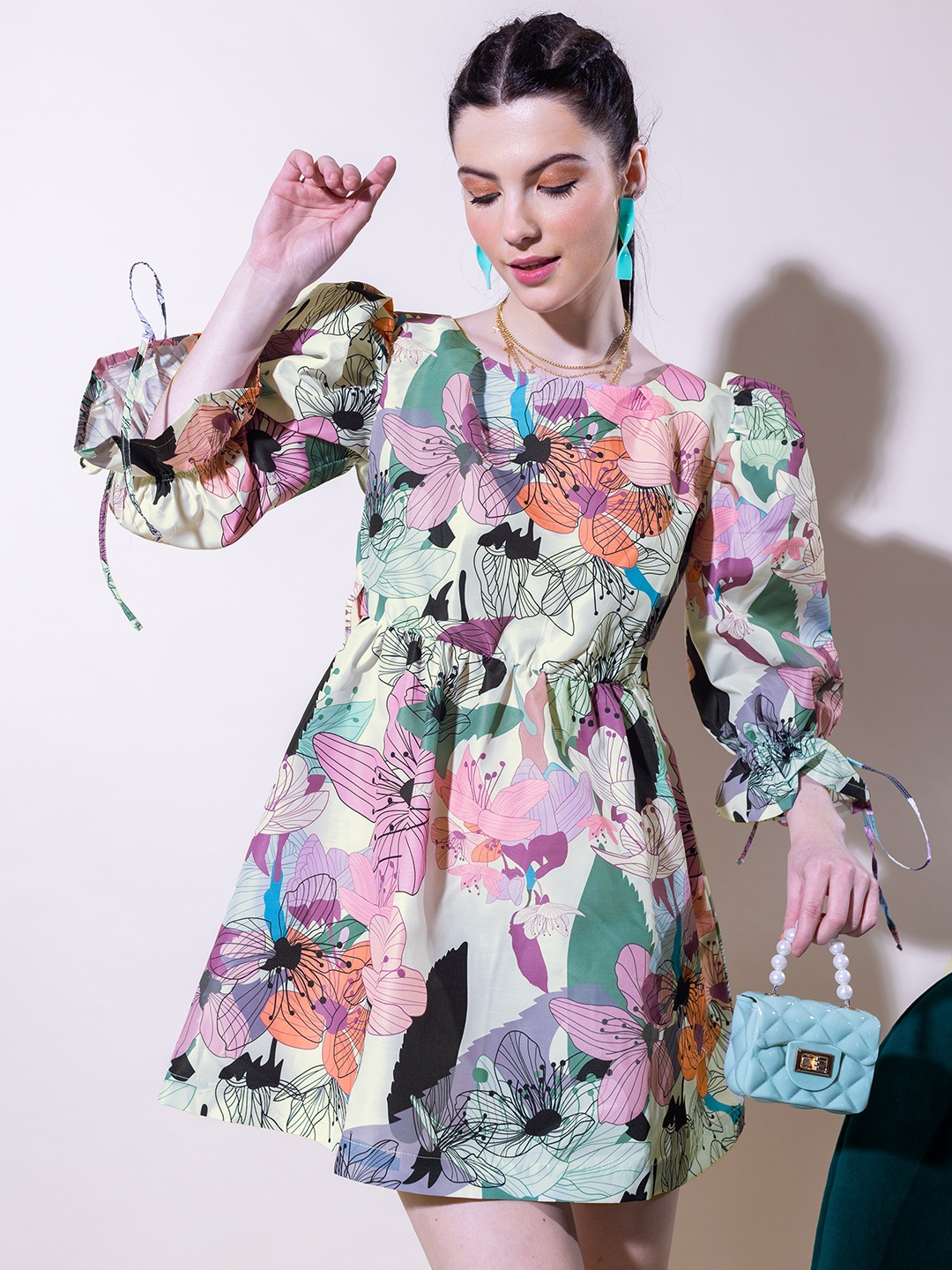 Stylecast X Hersheinbox Pure Cotton Floral Print Puff Sleeve A-Line Mini Dress, Off white
Stylecast X Hersheinbox Pure Cotton Floral Print Puff Sleeve A-Line Mini Dress, Off white
