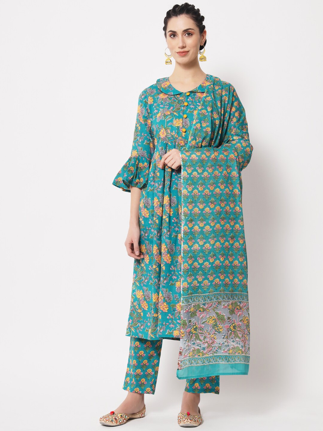 Vastralay Women Floral Printed Gotta Patti Pure Cotton Kurta with Trousers & Dupatta, Blue
Vastralay Women Floral Printed Gotta Patti Pure Cotton Kurta with Trousers & Dupatta, Blue