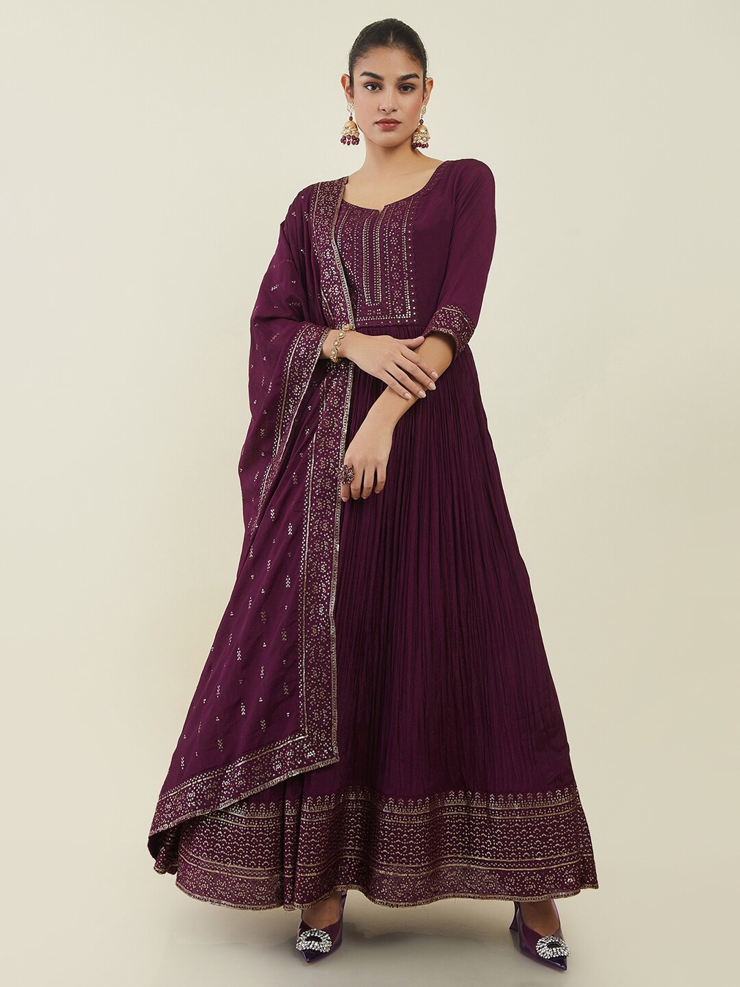 Soch Ethnic Motifs Embroidered Sequinned Pure Cotton Kurta With Churidar & Dupatta, Maroon
Soch Ethnic Motifs Embroidered Sequinned Pure Cotton Kurta With Churidar & Dupatta, Maroon