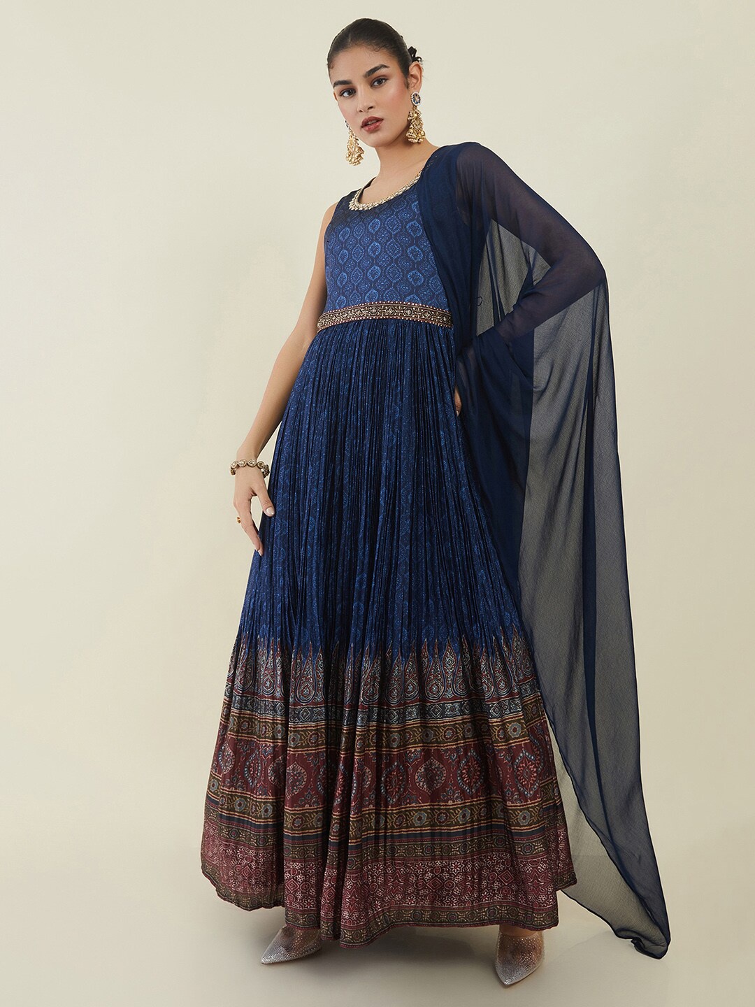 Soch Navy Ethnic Motifs Printed Pure Cotton Kurta With Churidar & Dupatta, Navy blue
Soch Navy Ethnic Motifs Printed Pure Cotton Kurta With Churidar & Dupatta, Navy blue