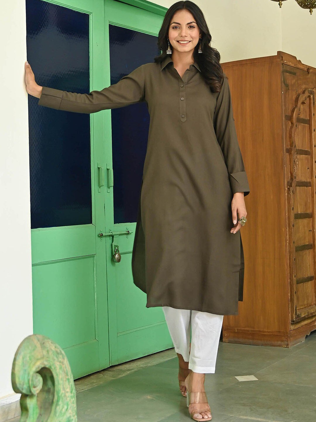 Lavanya The Label Women Shirt Collar Kurta with Trousers, Olive