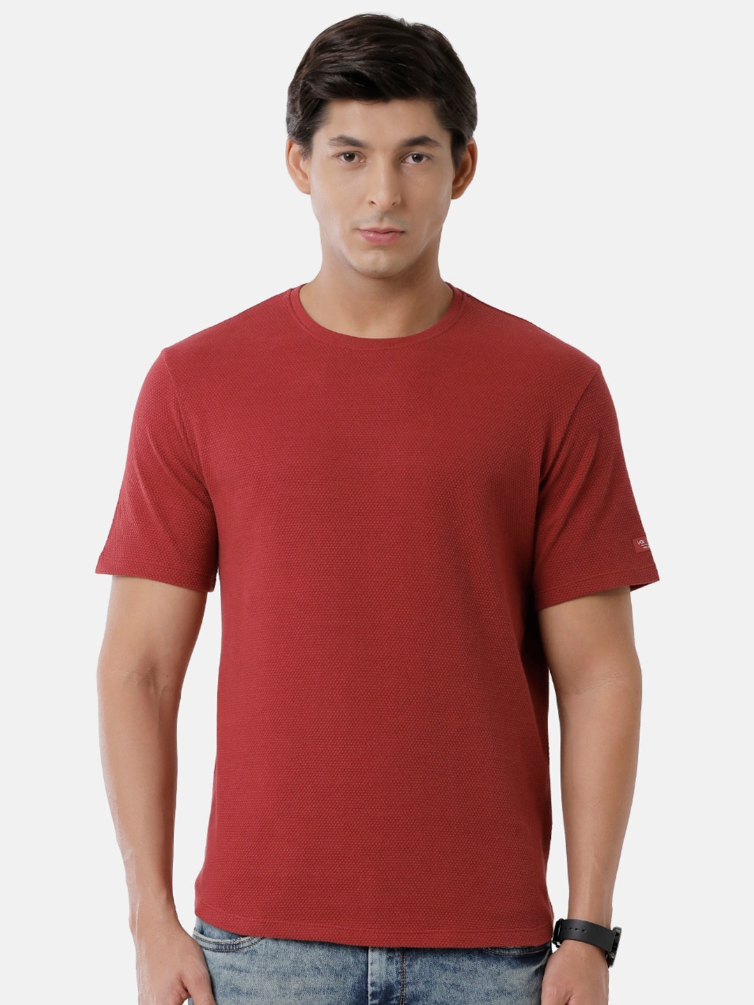 Voi Jeans Men Slim Fit Pure Cotton T-shirt, Red