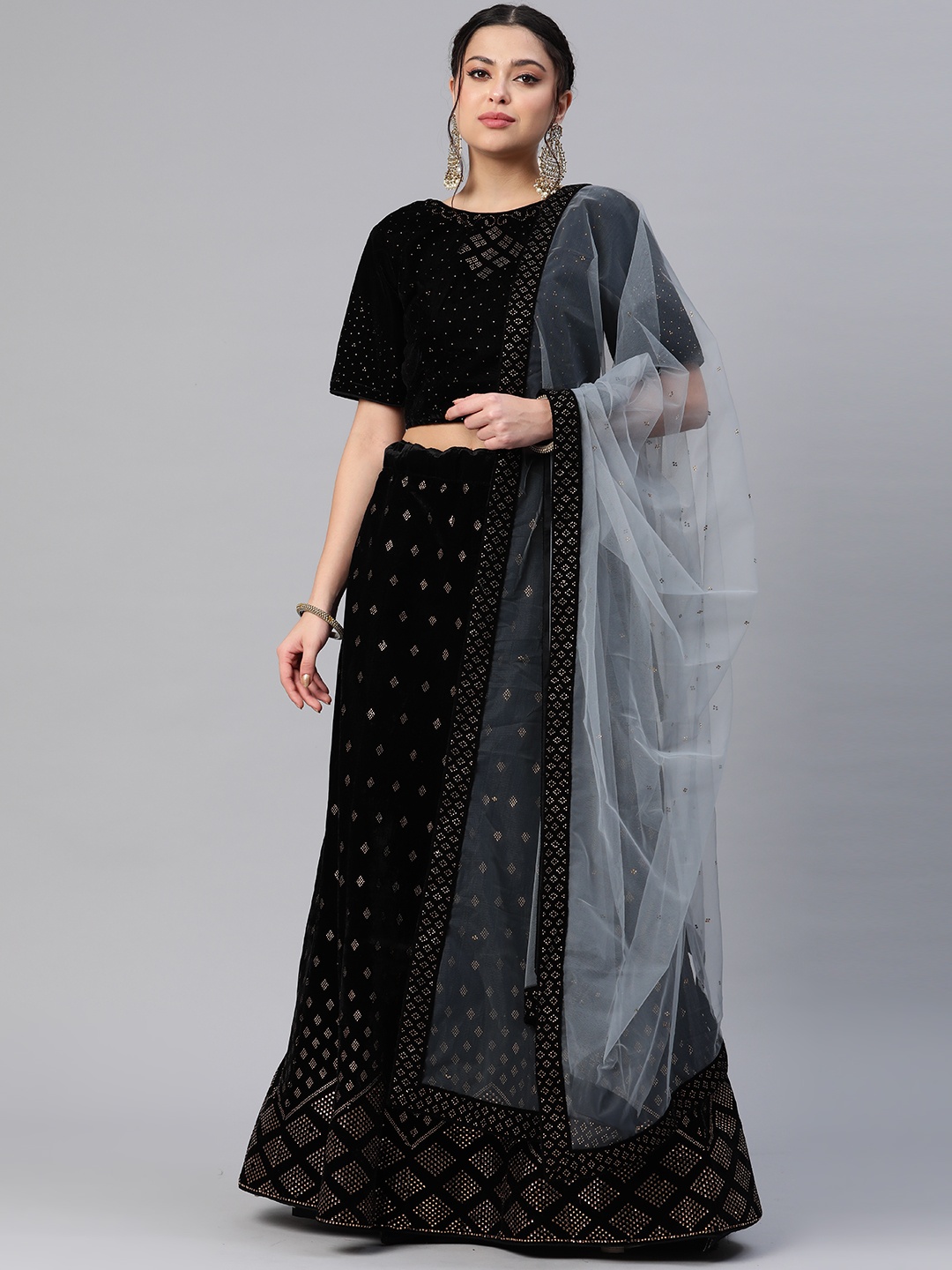 CAMPAIGN TRENDS Embellished Beads and Stones Unstitched Lehenga & Blouse With Dupatta, Black
CAMPAIGN TRENDS Embellished Beads and Stones Unstitched Lehenga & Blouse With Dupatta, Black