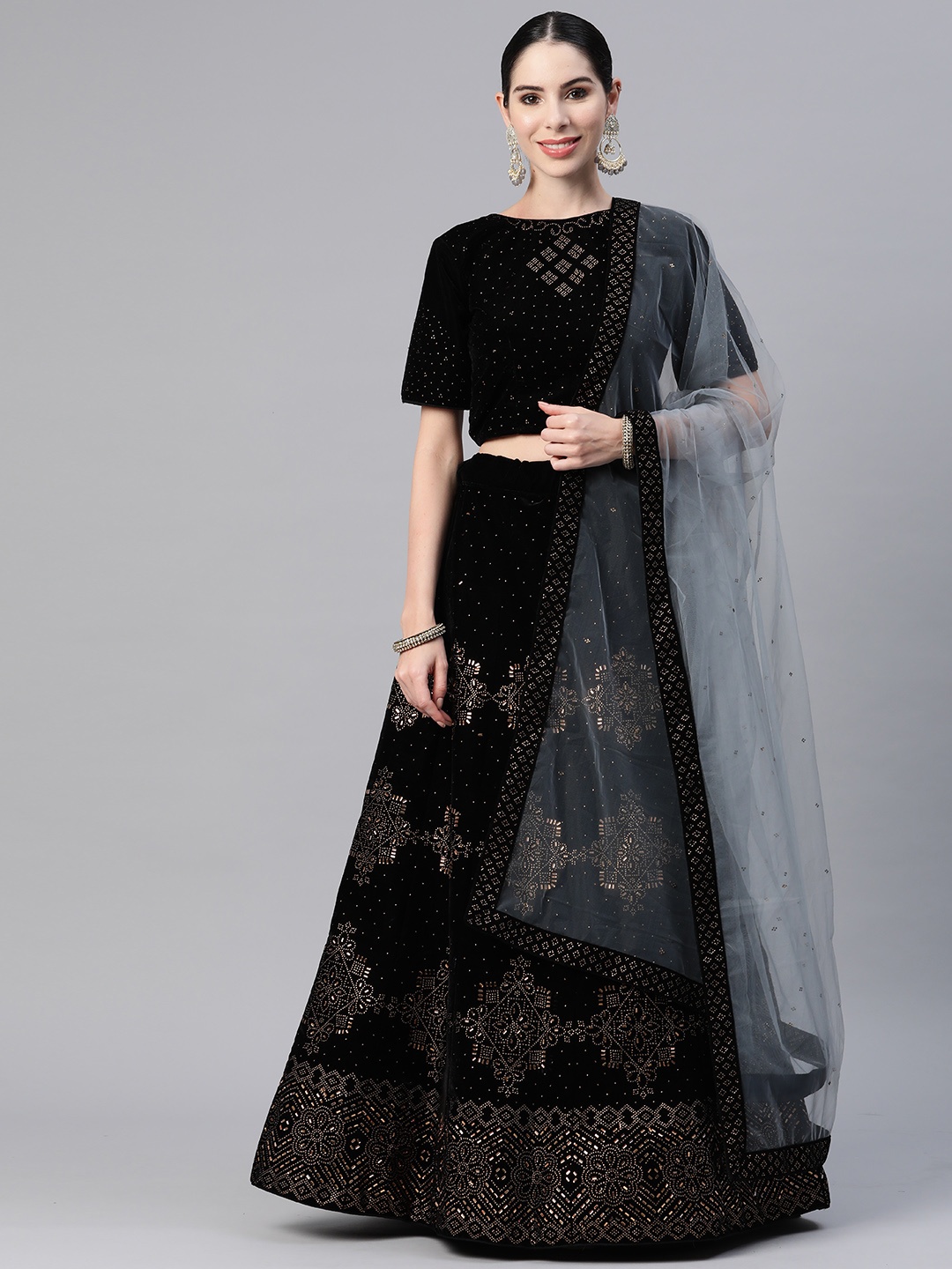 CAMPAIGN TRENDS Embellished Beads and Stones Unstitched Lehenga & Blouse With Dupatta, Black
CAMPAIGN TRENDS Embellished Beads and Stones Unstitched Lehenga & Blouse With Dupatta, Black