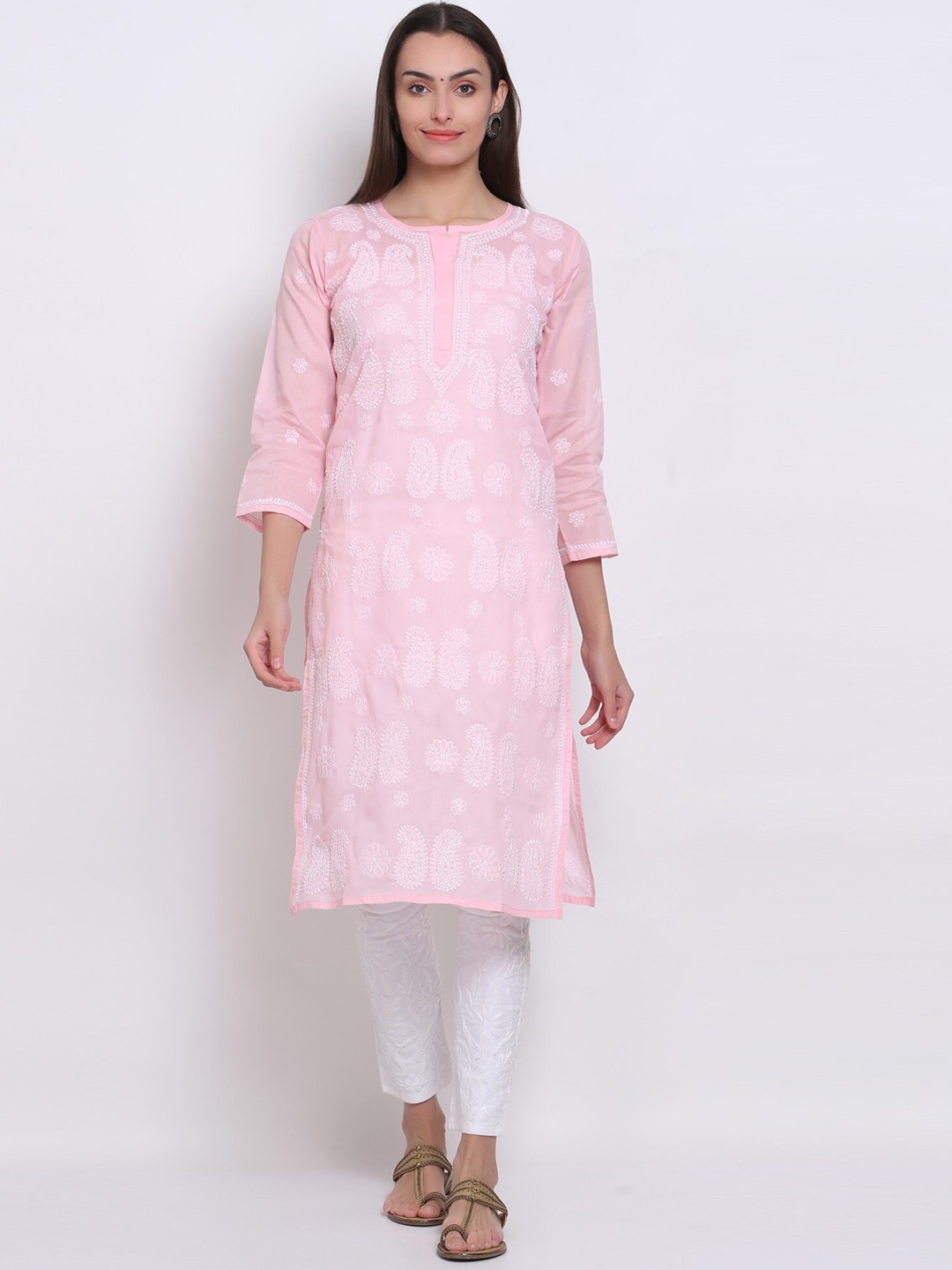 PARAMOUNT CHIKAN Paisley Embroidered Chikankari Pure Cotton Kurta with Trousers, Pink
PARAMOUNT CHIKAN Paisley Embroidered Chikankari Pure Cotton Kurta with Trousers, Pink