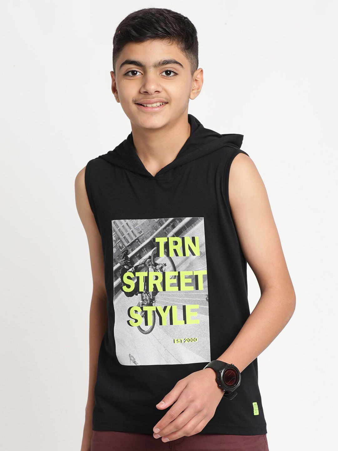 Indian Terrain Boys Typography Printed Hooded Pure Cotton T-shirt, Black
Indian Terrain Boys Typography Printed Hooded Pure Cotton T-shirt, Black