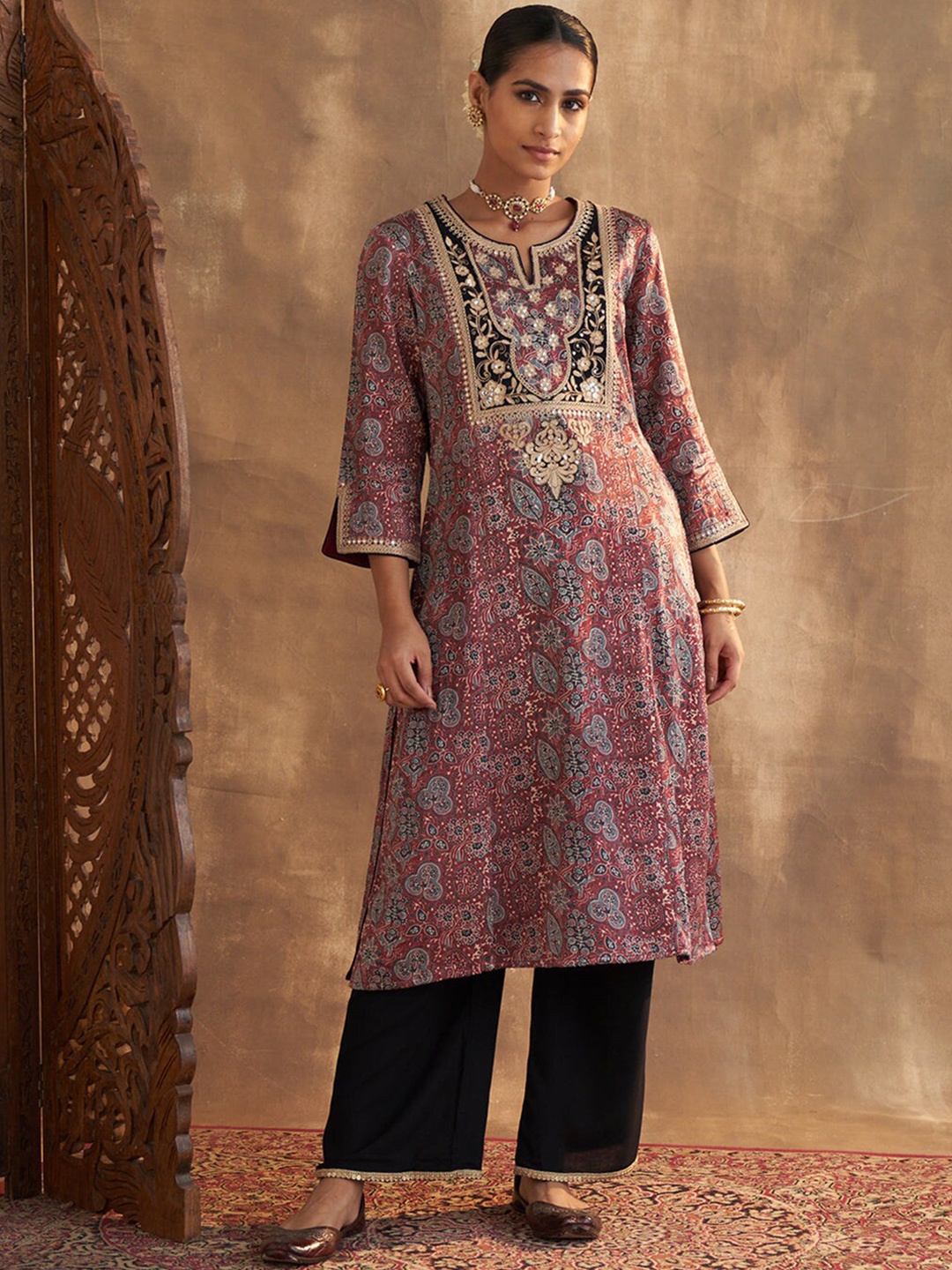 Lakshita Ethnic Motifs Embroidered Sequinned Notched Neck Kurta with Palazzos, Black
Lakshita Ethnic Motifs Embroidered Sequinned Notched Neck Kurta with Palazzos, Black