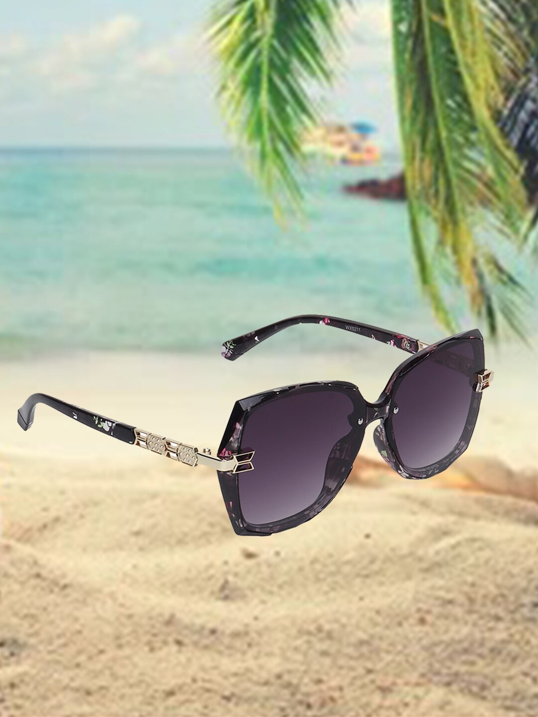 CELEBRITY SUNGLASSES Lens & Wayfarer Sunglasses With UV Protected Lens CLSG-5211-09, Black
CELEBRITY SUNGLASSES Lens & Wayfarer Sunglasses With UV Protected Lens CLSG-5211-09, Black