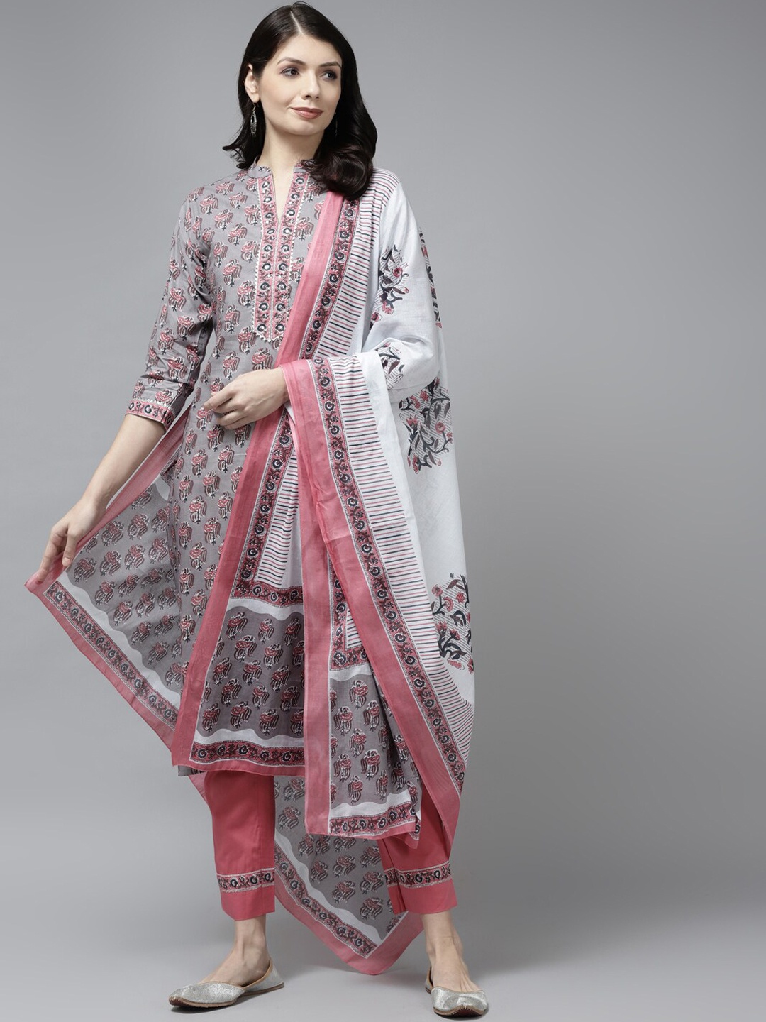 Yufta Women Ethnic Motifs Gotta Patti Pure Cotton Kurta with Trousers & With Dupatta, Grey
Yufta Women Ethnic Motifs Gotta Patti Pure Cotton Kurta with Trousers & With Dupatta, Grey