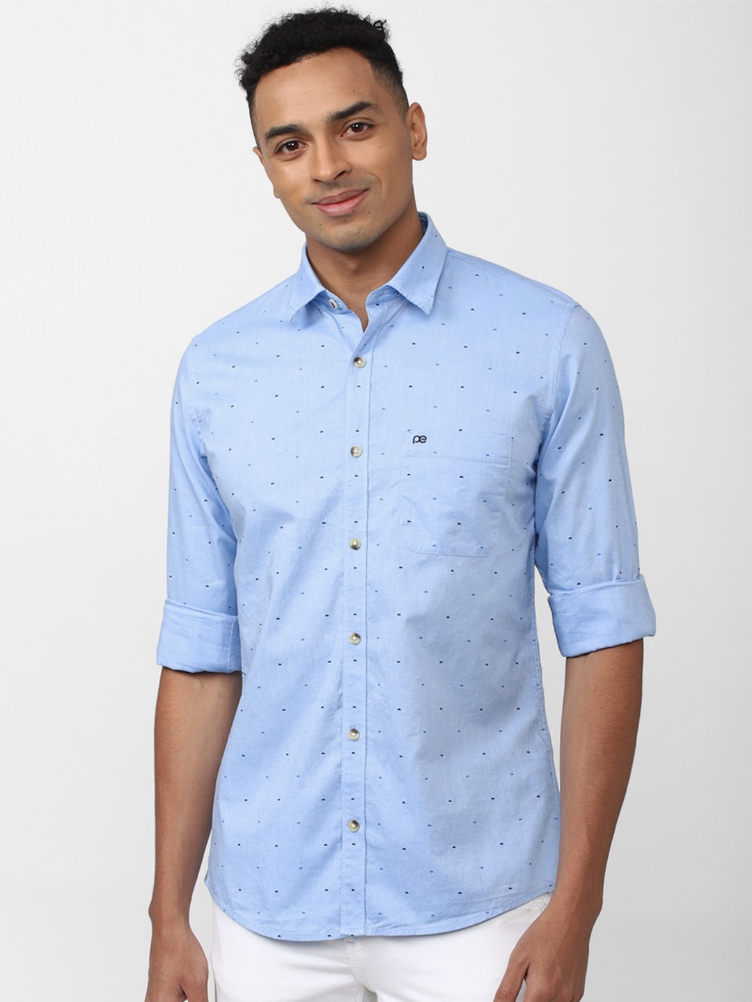 Peter England Casuals Men Slim Fit Micro Ditsy Printed Pure Cotton Casual Shirt, Blue
Peter England Casuals Men Slim Fit Micro Ditsy Printed Pure Cotton Casual Shirt, Blue