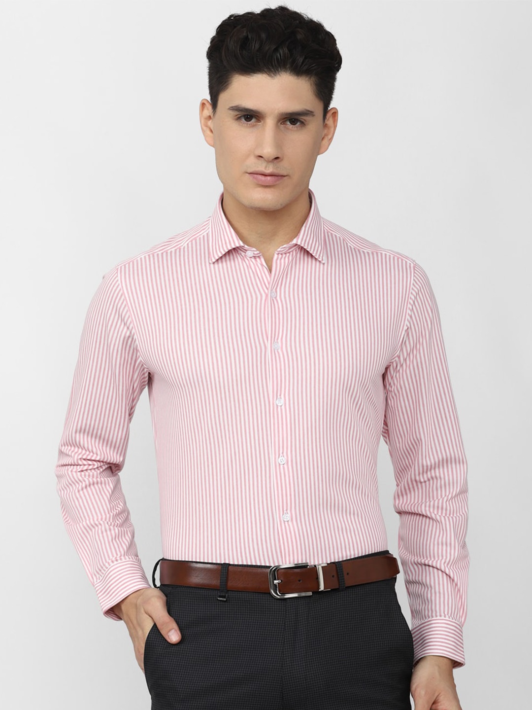 Van Heusen Move Labs Men Striped Slim Fit Stretchable Stain Resistant Anti Bacterial Formal Shirt, Pink
Van Heusen Move Labs Men Striped Slim Fit Stretchable Stain Resistant Anti Bacterial Formal Shirt, Pink