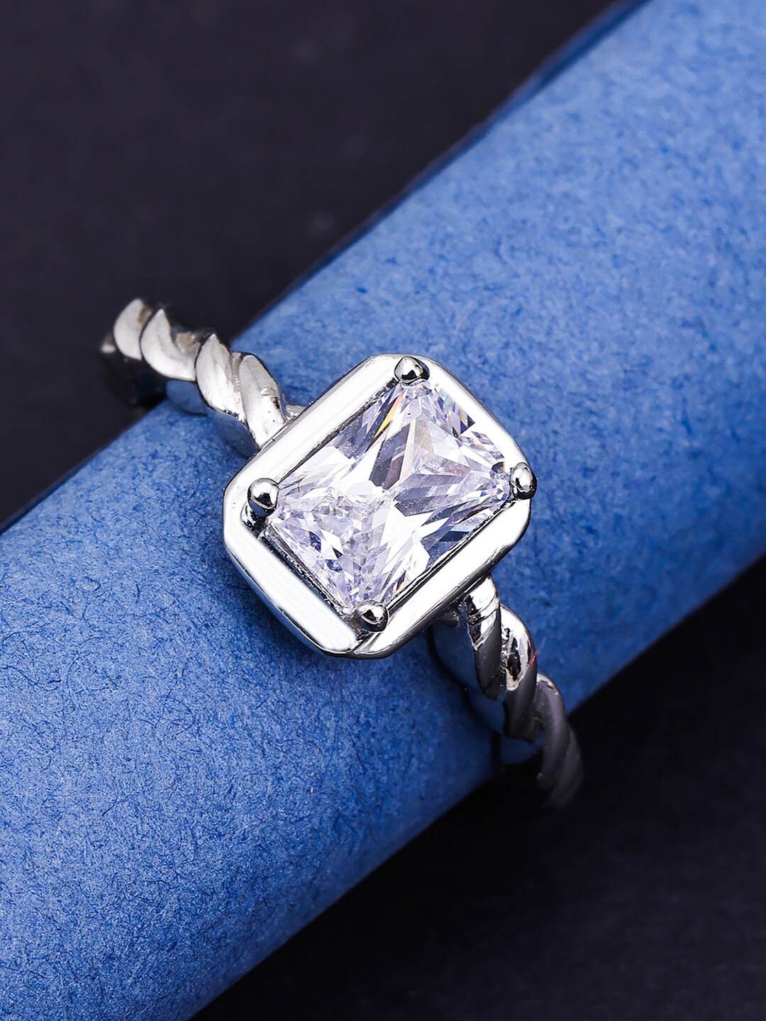 Pissara by Sukkhi 925 Sterling Silver Rhodium-Plated CZ-Studded Adjustable Finger Ring
Pissara by Sukkhi 925 Sterling Silver Rhodium-Plated CZ-Studded Adjustable Finger Ring