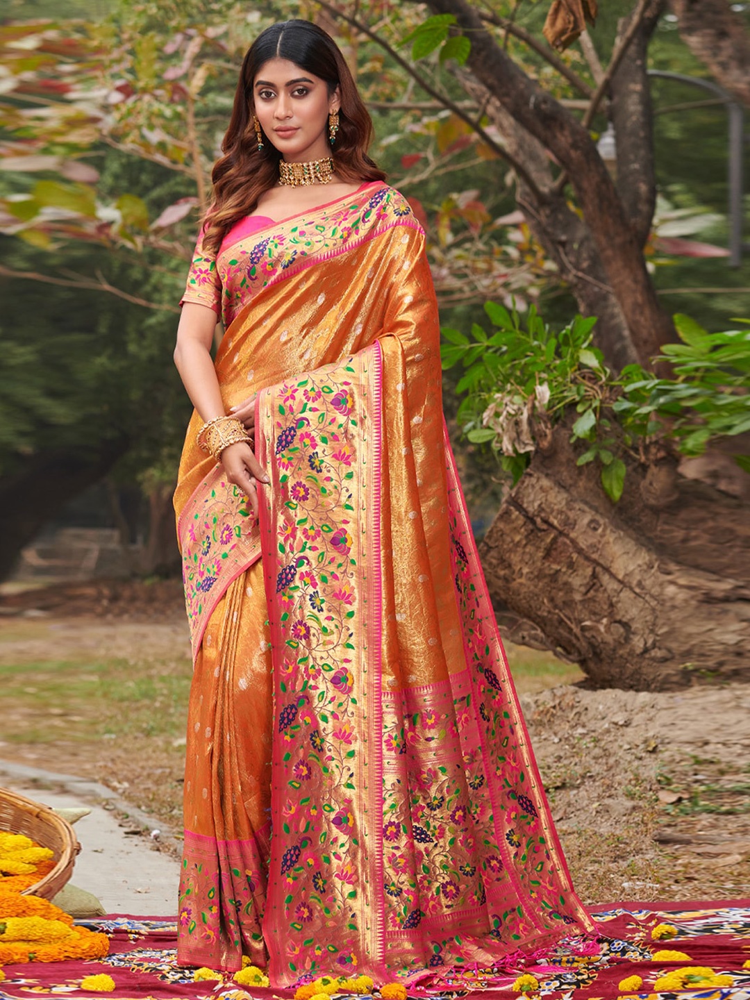 Exclusiva Woven Design Zari Banarasi Saree, Orange