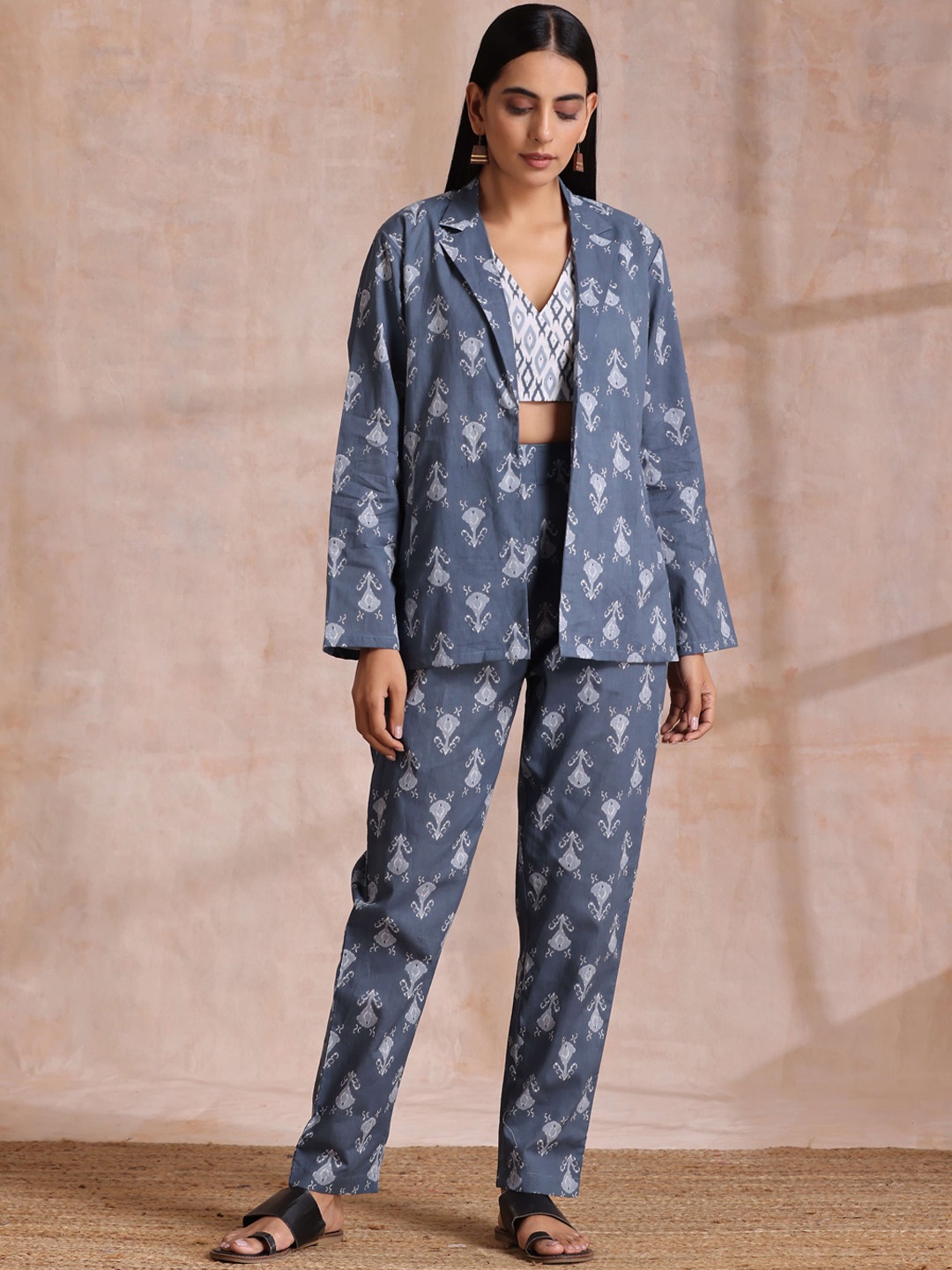 trueBrowns Grey Ikat Print Cotton Pant Suit Co-Ords Set