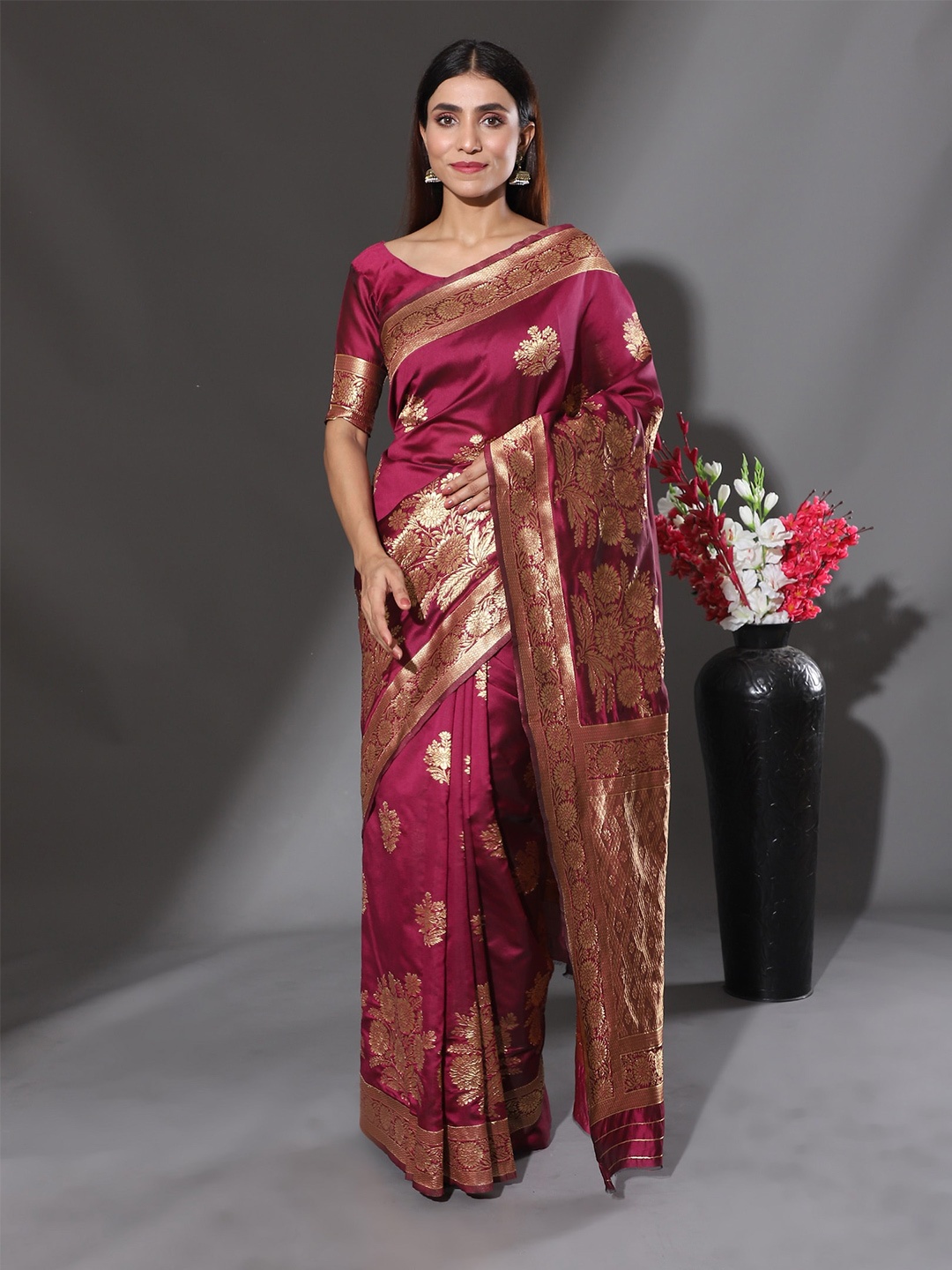 Glemora Ethnic Motifs Woven Design Zari Kanjeevaram Saree, Magenta
