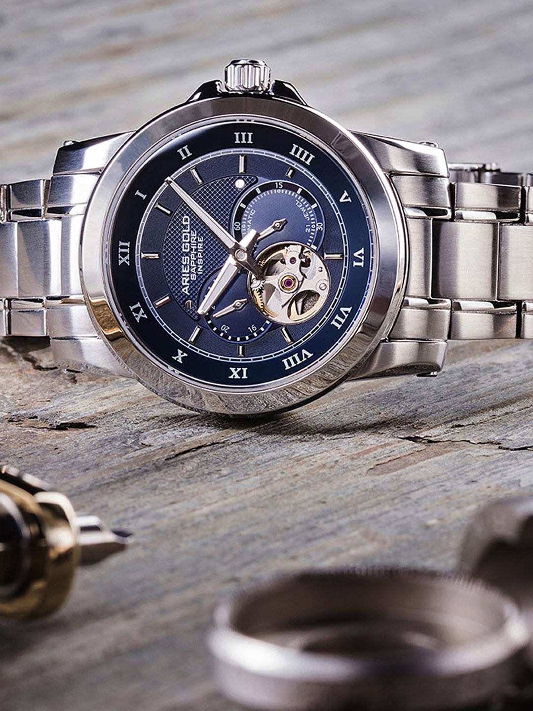 Aries Gold Men Stainless Steel Bracelet Style Straps Analogue Watch G 9001 S-BU, Blue
Aries Gold Men Stainless Steel Bracelet Style Straps Analogue Watch G 9001 S-BU, Blue