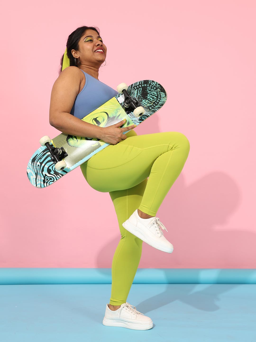 Blissclub Women Move Free Snug Fit CloudLuxe Fabric Ankle Length The Motivator Tights, Green
Blissclub Women Move Free Snug Fit CloudLuxe Fabric Ankle Length The Motivator Tights, Green