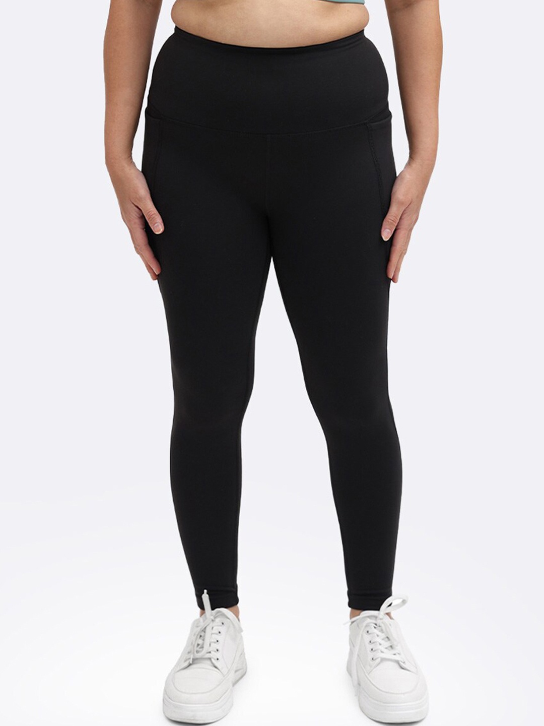 Blissclub Women Move Free Snug Fit CloudLuxe Fabric Ankle Length The Motivator Tights, Black
Blissclub Women Move Free Snug Fit CloudLuxe Fabric Ankle Length The Motivator Tights, Black