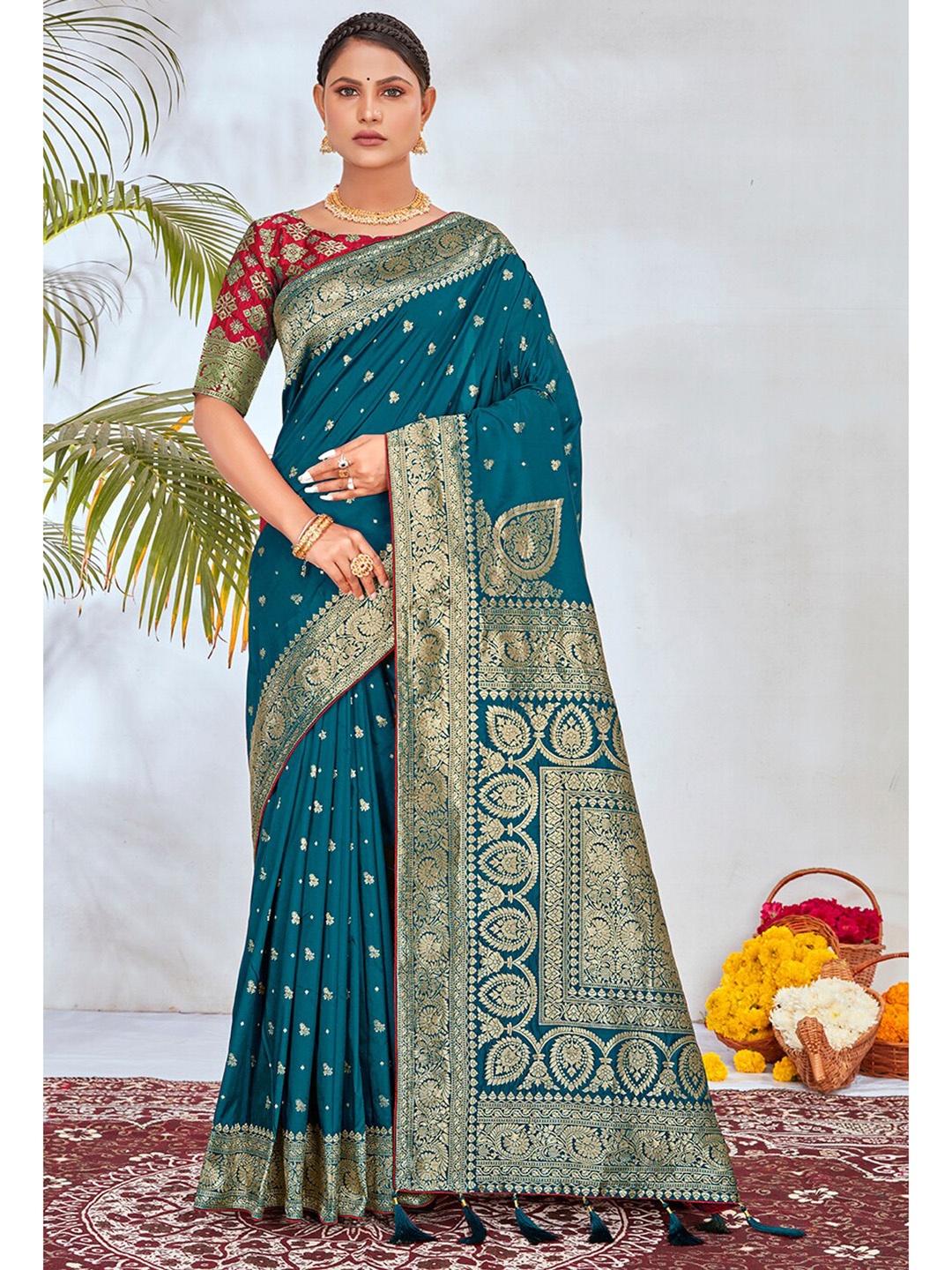 MONJOLIKA FASHION Ethnic Motifs Woven Design Zari Banarasi Saree, Turquoise blue
MONJOLIKA FASHION Ethnic Motifs Woven Design Zari Banarasi Saree, Turquoise blue