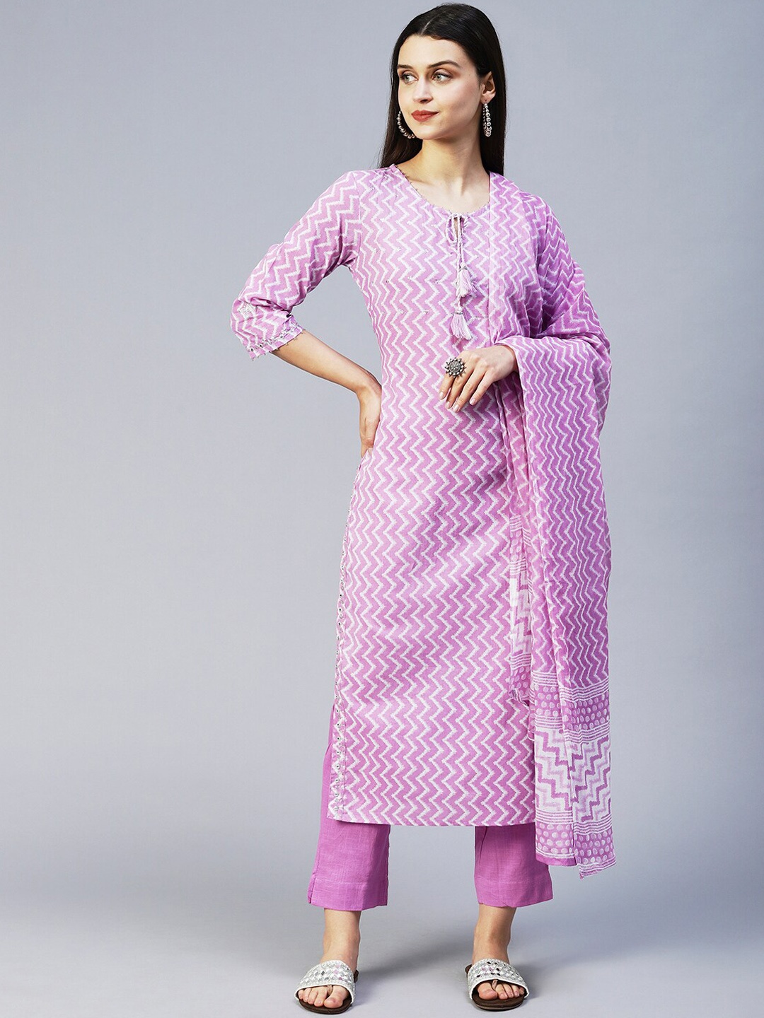 FASHOR Chevron Printed Embroidered Pure Cotton Straight Kurta With Trousers & Dupatta, Purple
FASHOR Chevron Printed Embroidered Pure Cotton Straight Kurta With Trousers & Dupatta, Purple