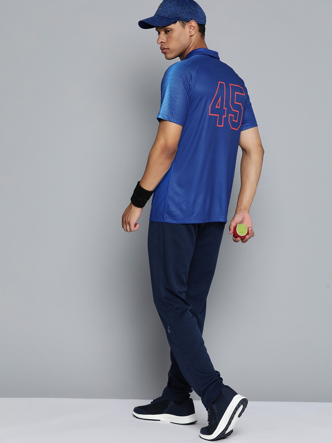 HRX by Hrithik Roshan Mumbai Indians Striped Detail Rapid-Dry & Antimicrobial T-shirt, Blue
HRX by Hrithik Roshan Mumbai Indians Striped Detail Rapid-Dry & Antimicrobial T-shirt, Blue