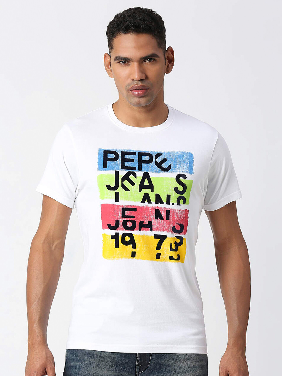 Pepe Jeans Men Graphic Printed Pure Cotton Slim Fit T-shirt, White
Pepe Jeans Men Graphic Printed Pure Cotton Slim Fit T-shirt, White