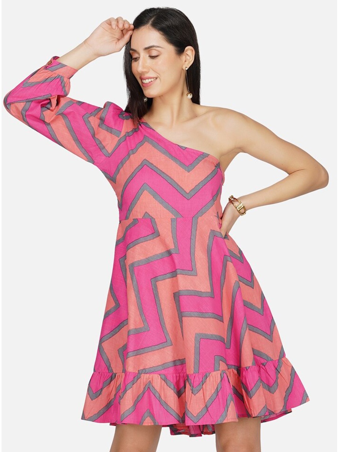 METRO-FASHION Chevron Printed One Shoulder Flounce Cotton Mini Fit & Flare Dress, Orange
METRO-FASHION Chevron Printed One Shoulder Flounce Cotton Mini Fit & Flare Dress, Orange