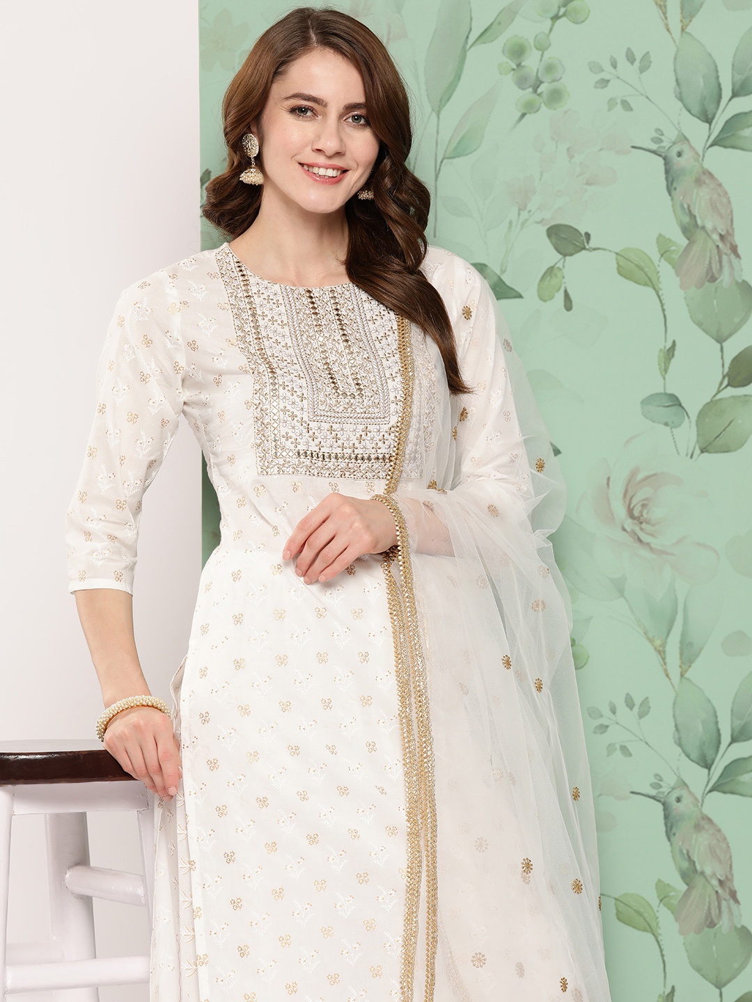 Nayo Women Ethnic Motifs Embroidered Pure Cotton Kurta with Palazzos & Dupatta, Off white
Nayo Women Ethnic Motifs Embroidered Pure Cotton Kurta with Palazzos & Dupatta, Off white