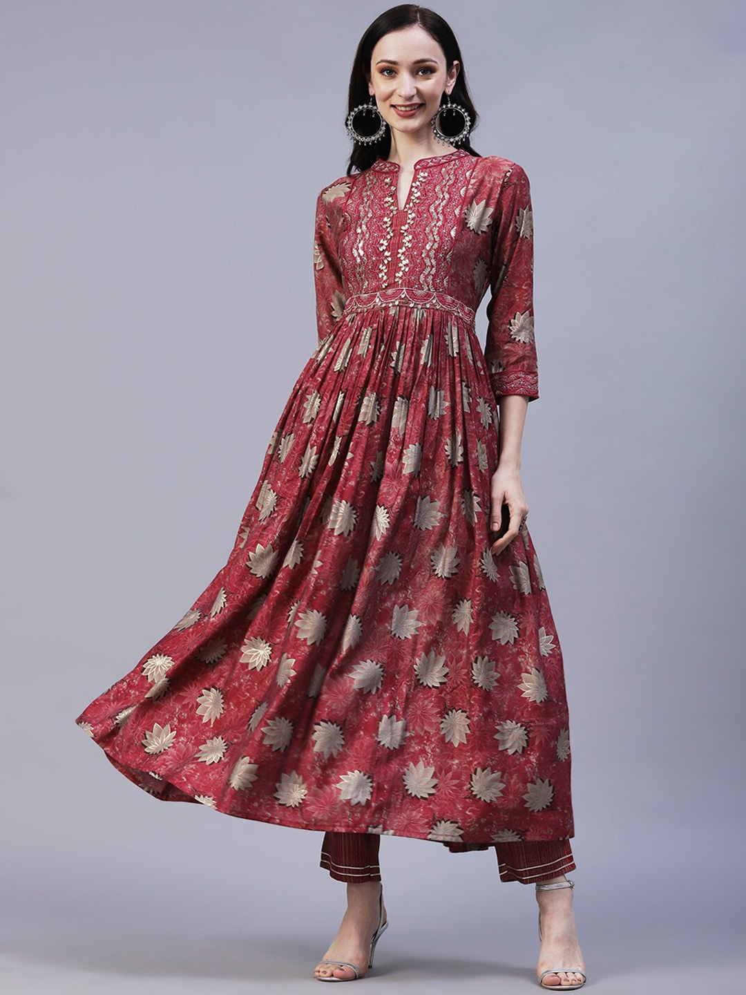 FASHOR Mandarin Collar Floral Printed Pleated Sequinned Anarkali Kurta With Trousers, Maroon
FASHOR Mandarin Collar Floral Printed Pleated Sequinned Anarkali Kurta With Trousers, Maroon