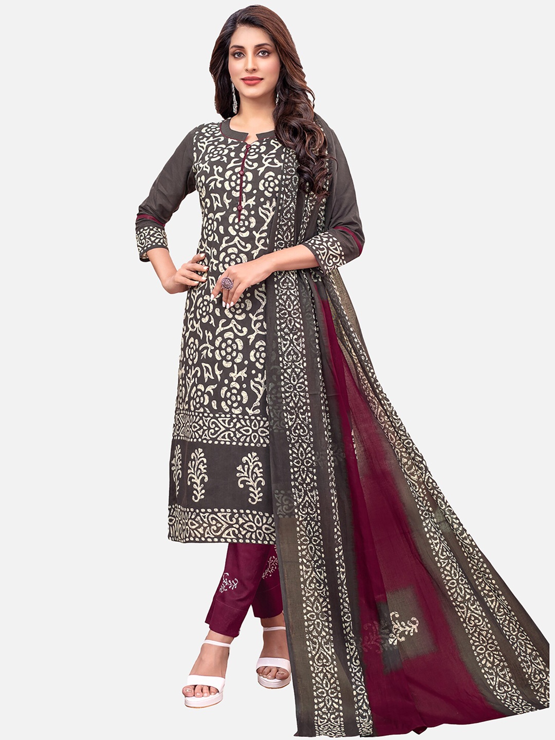 Jevi Prints Printed Pure Cotton Straight Kurta with Trousers & With Dupatta, Charcoal
Jevi Prints Printed Pure Cotton Straight Kurta with Trousers & With Dupatta, Charcoal