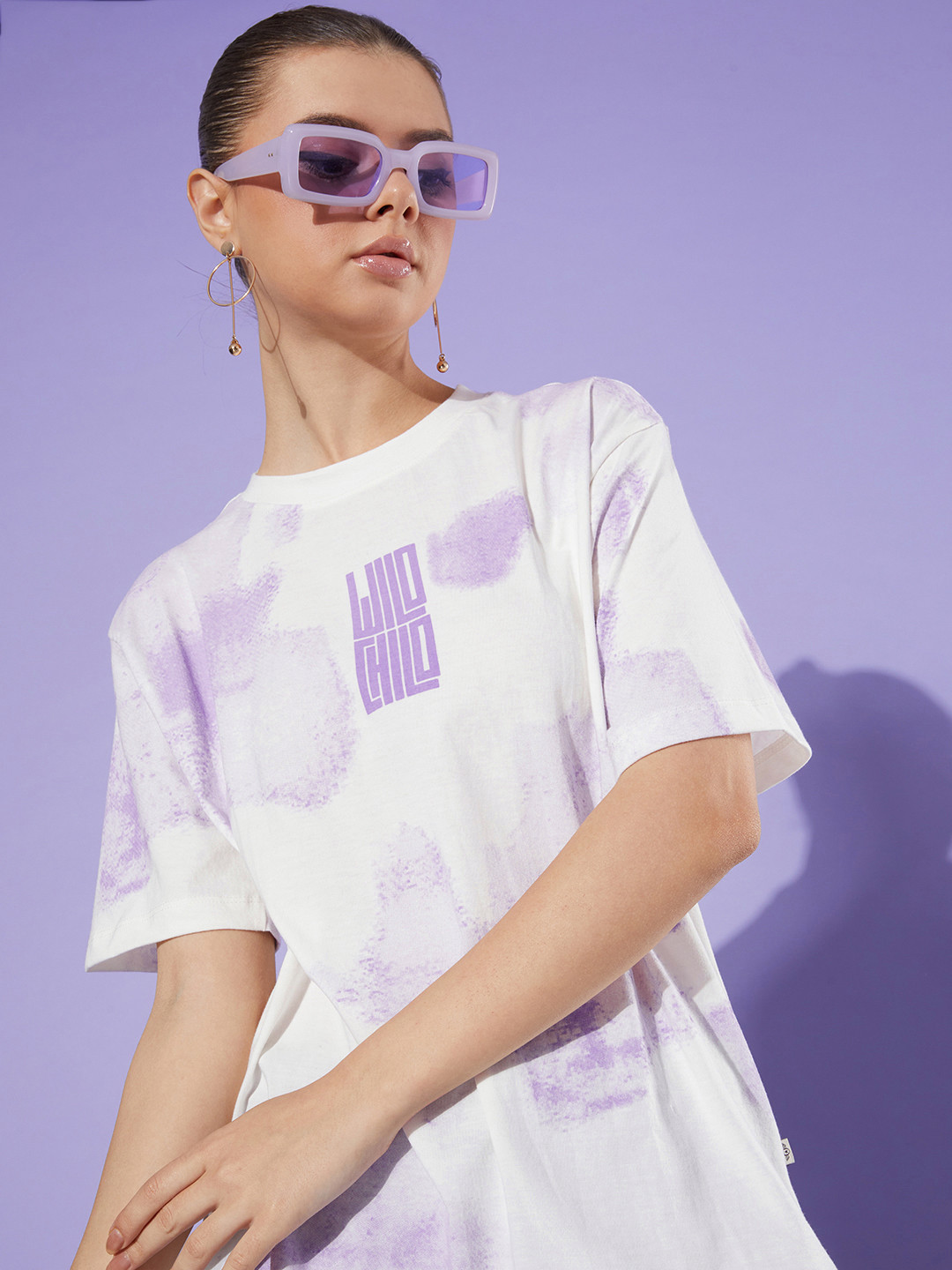 The Roadster Life Co. Printed Drop-Shoulder Sleeves 90's Hollaback-Poster Graphics T-shirt, White
The Roadster Life Co. Printed Drop-Shoulder Sleeves 90's Hollaback-Poster Graphics T-shirt, White