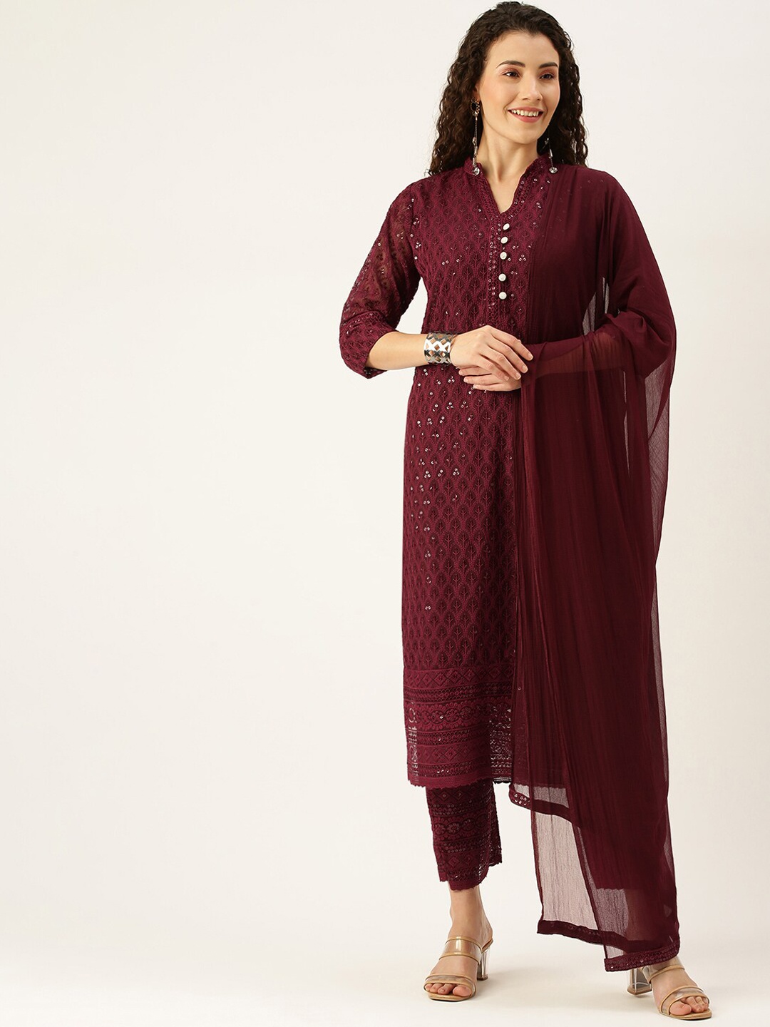 SWAGG INDIA Ethnic Motifs Embroidered Sequined Kurta with Trousers & Dupatta, Maroon
SWAGG INDIA Ethnic Motifs Embroidered Sequined Kurta with Trousers & Dupatta, Maroon