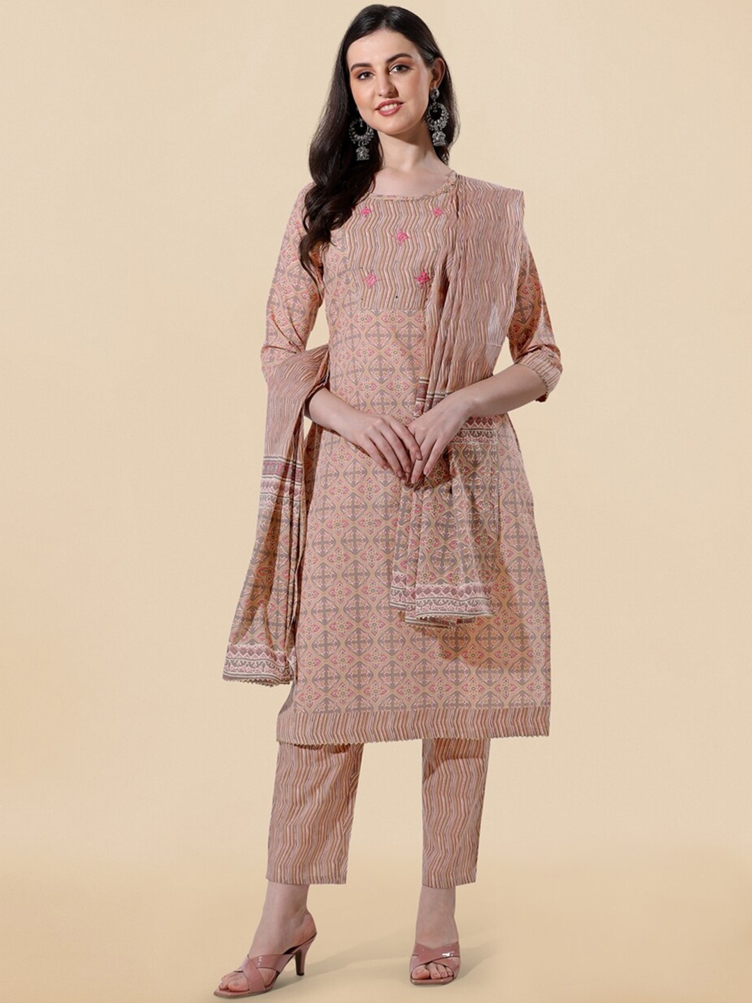 MIRCHI FASHION Women Ethnic Motifs Printed Pure Cotton Kurta With Trousers & Dupatta, Beige
MIRCHI FASHION Women Ethnic Motifs Printed Pure Cotton Kurta With Trousers & Dupatta, Beige