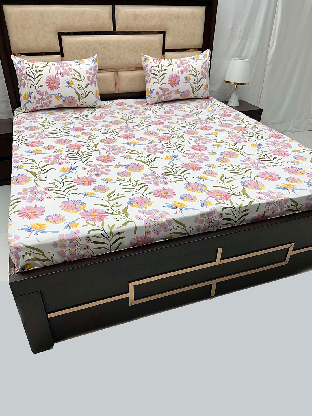 Pure Decor Leisure Fur Pink & White Floral 260 TC Flat King Bedsheet & 2 Pillow Covers
Pure Decor Leisure Fur Pink & White Floral 260 TC Flat King Bedsheet & 2 Pillow Covers