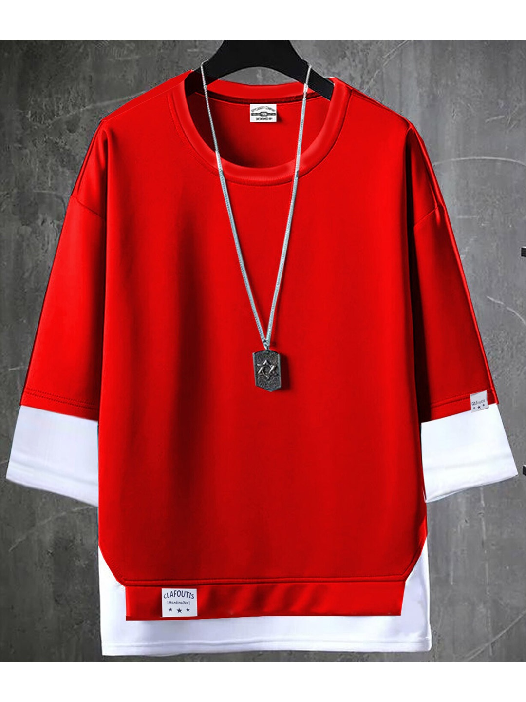 CLAFOUTIS Men Red Applique T-shirt