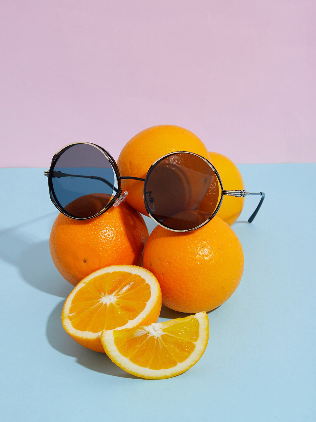 HAUTE SAUCE by Campus Sutra Women Round Sunglasses with Polarised Lens SUMR22_HSSG1359, Black
HAUTE SAUCE by Campus Sutra Women Round Sunglasses with Polarised Lens SUMR22_HSSG1359, Black