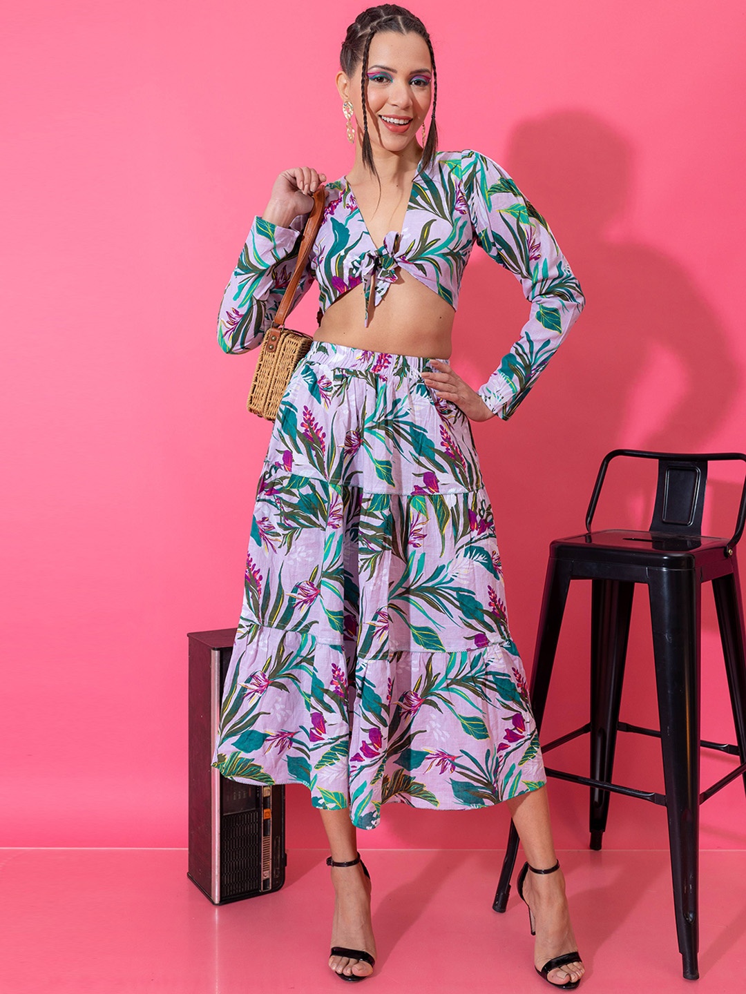 Stylecast X Hersheinbox Floral Printed Pure Cotton Crop Top With Tiered Skirt, Lavender
Stylecast X Hersheinbox Floral Printed Pure Cotton Crop Top With Tiered Skirt, Lavender