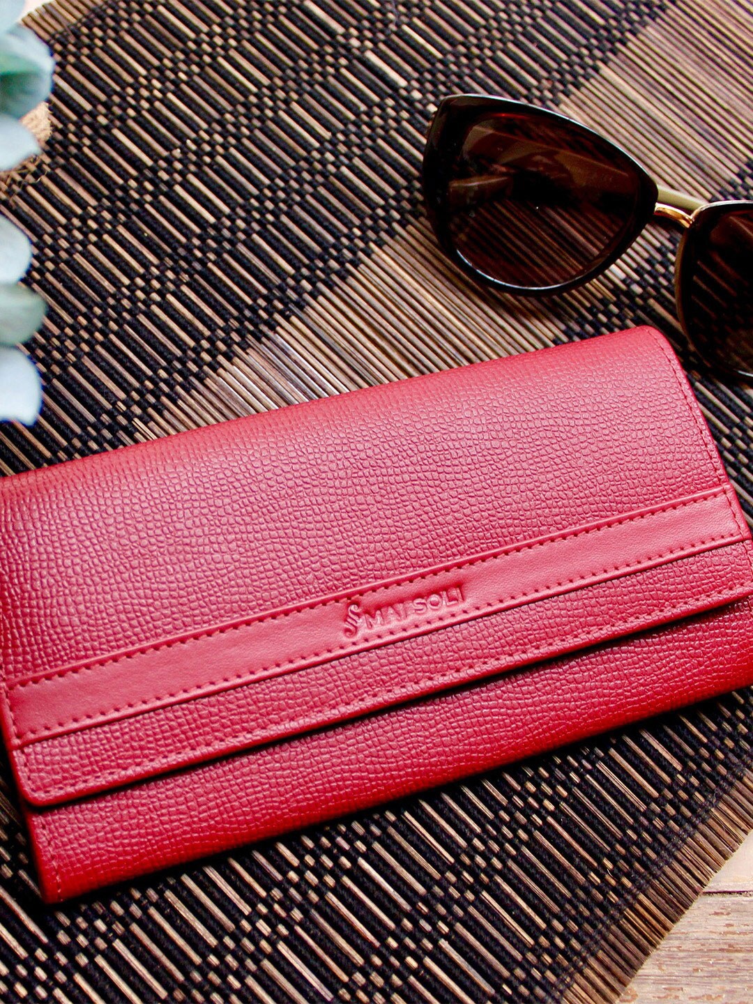 MAI SOLI Women Textured Leather Envelope Wallet, Red