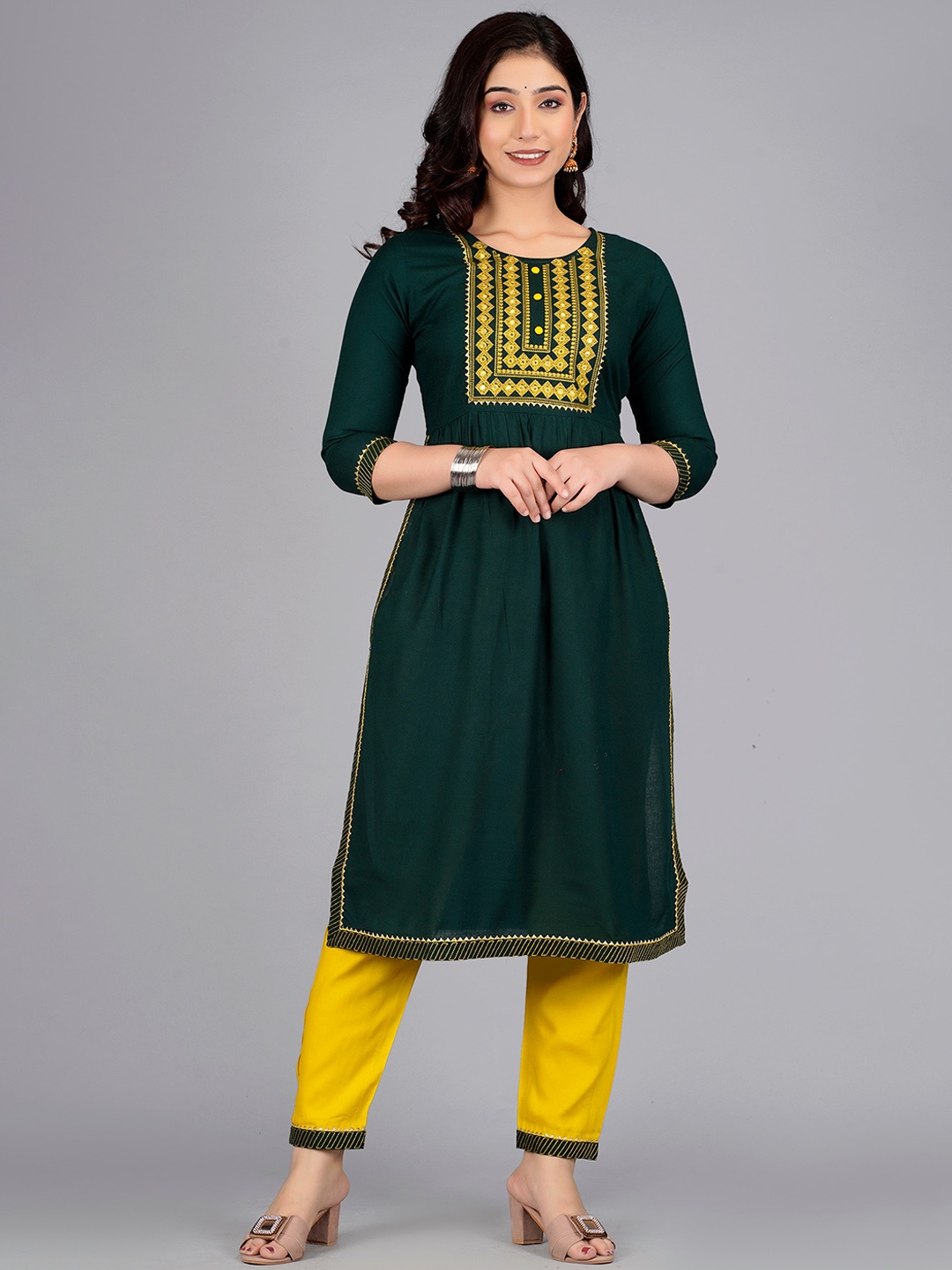 Kurtipedia Embroidered Yoke or Border Gotta Patti Kurta & Trousers With Dupatta, Green
Kurtipedia Embroidered Yoke or Border Gotta Patti Kurta & Trousers With Dupatta, Green