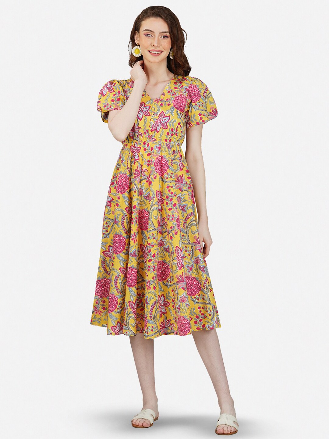 GULAB CHAND TRENDS Floral Printed Puff Sleeves V-Neck Midi Cotton Fit & Flare Dress, Yellow
GULAB CHAND TRENDS Floral Printed Puff Sleeves V-Neck Midi Cotton Fit & Flare Dress, Yellow